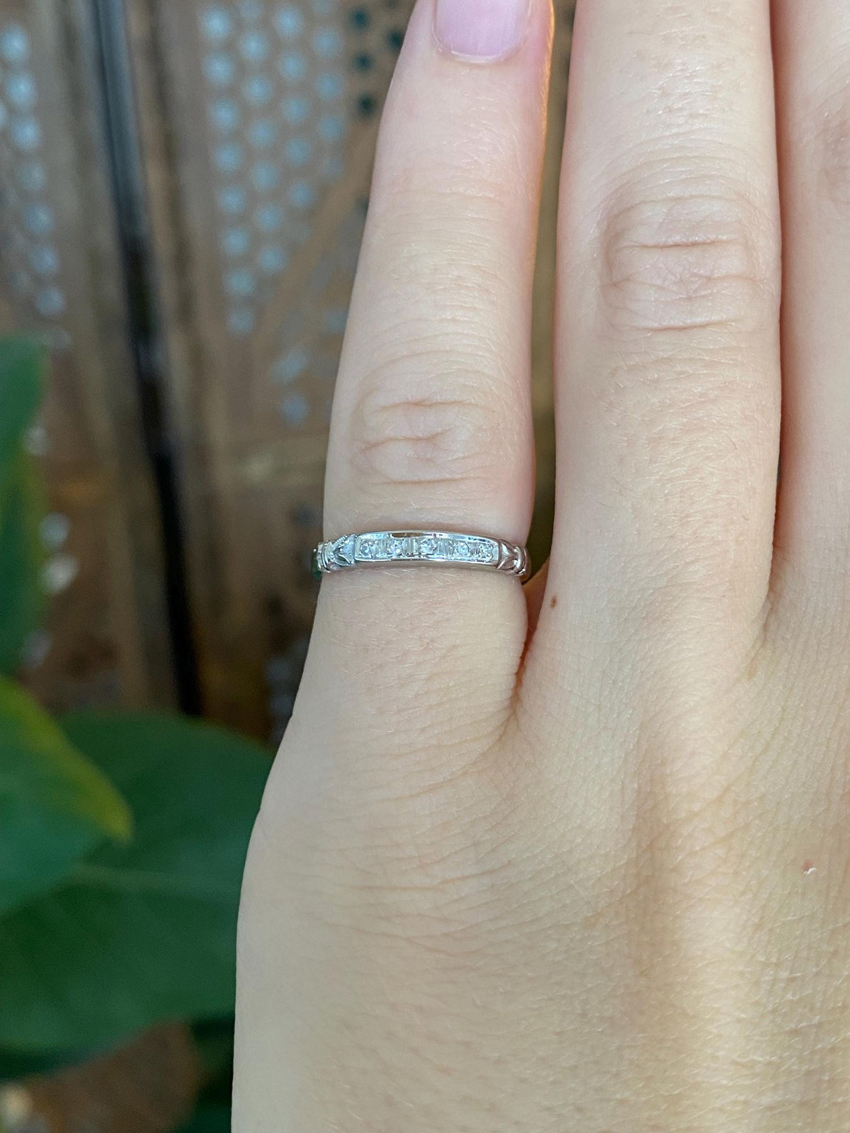Vintage Solid 14k White Gold Clear Sapphire Ring Band - Size 4.25