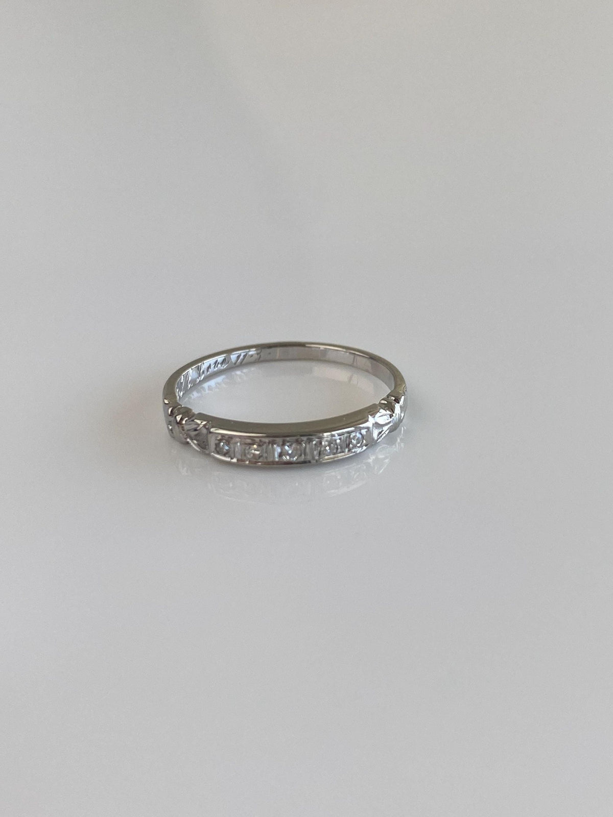 Vintage Solid 14k White Gold Clear Sapphire Ring Band - Size 4.25