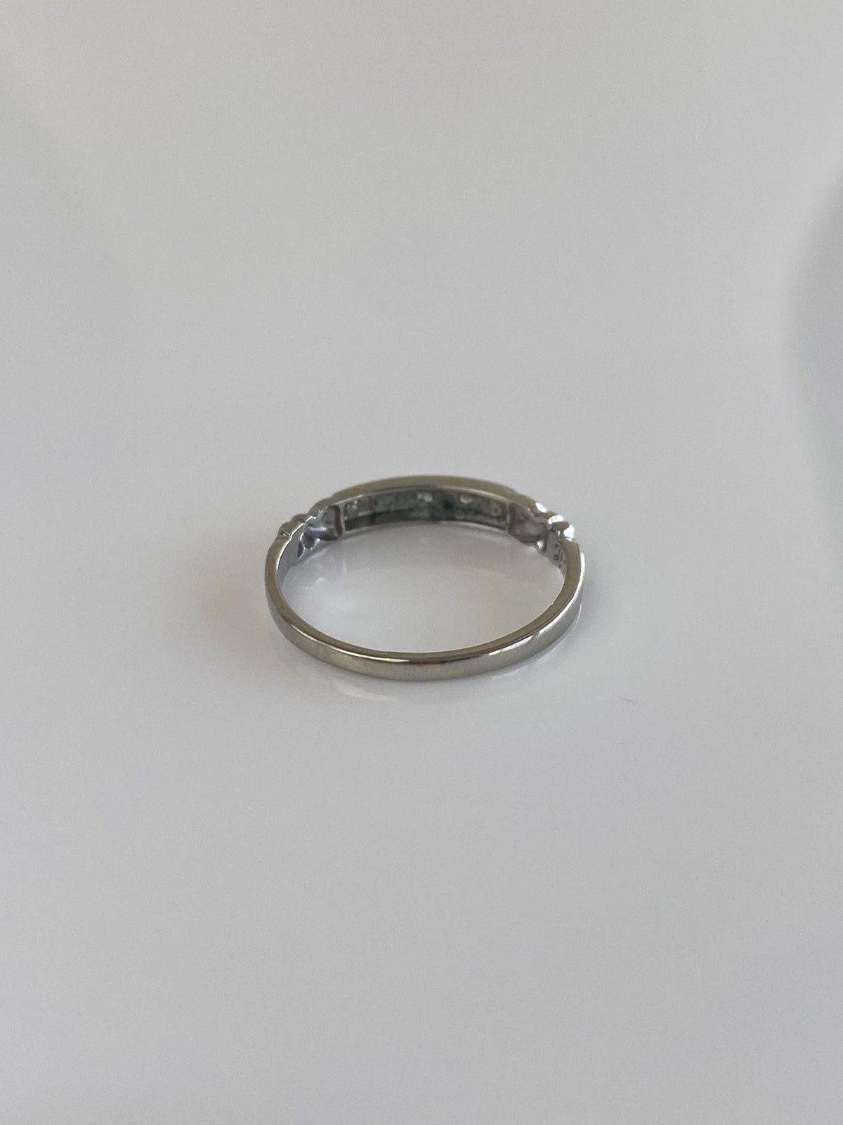 Vintage Solid 14k White Gold Clear Sapphire Ring Band - Size 4.25