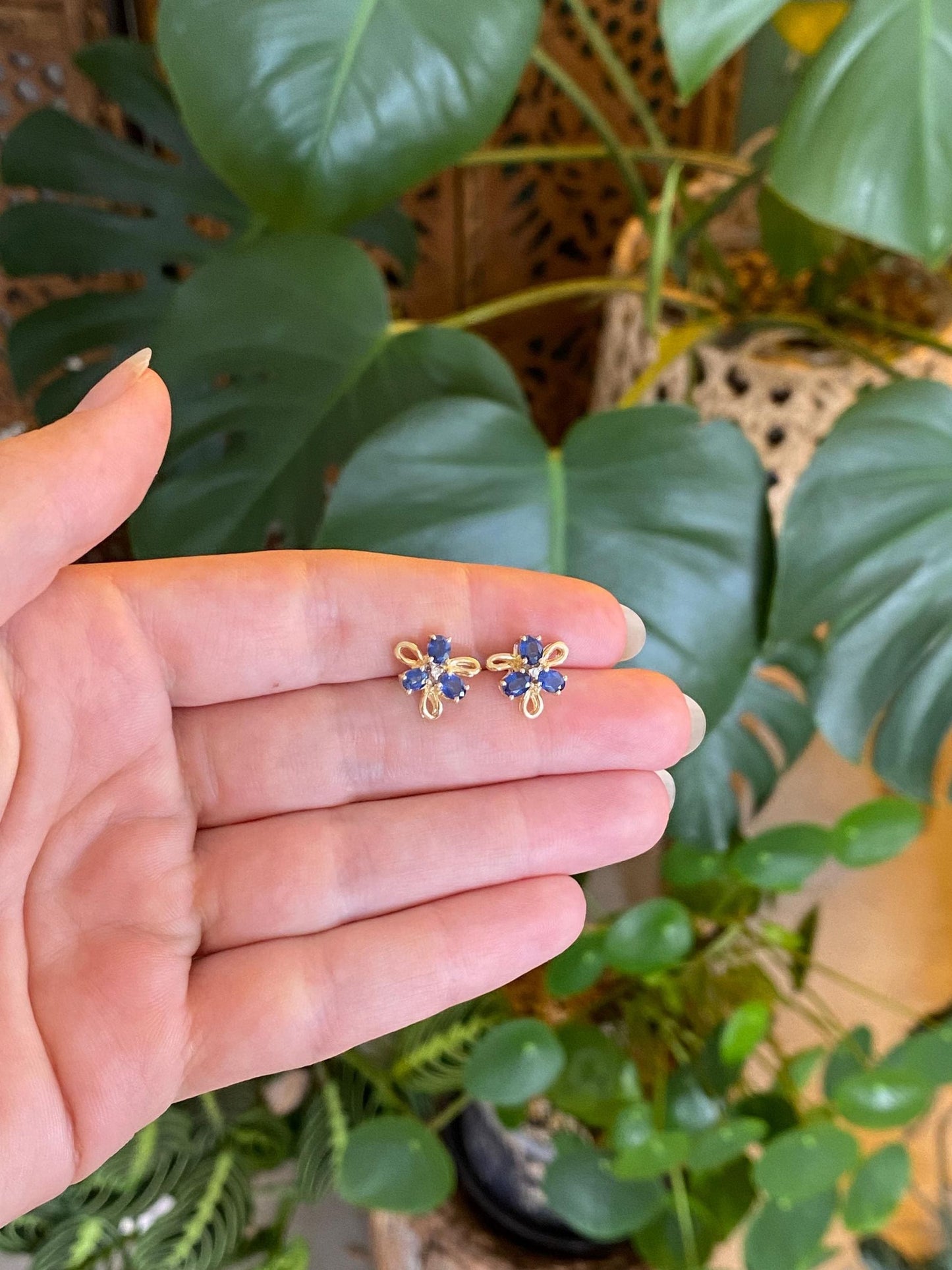 Vintage Solid 14k Yellow Gold Blue Sapphire Diamond Stud Earrings