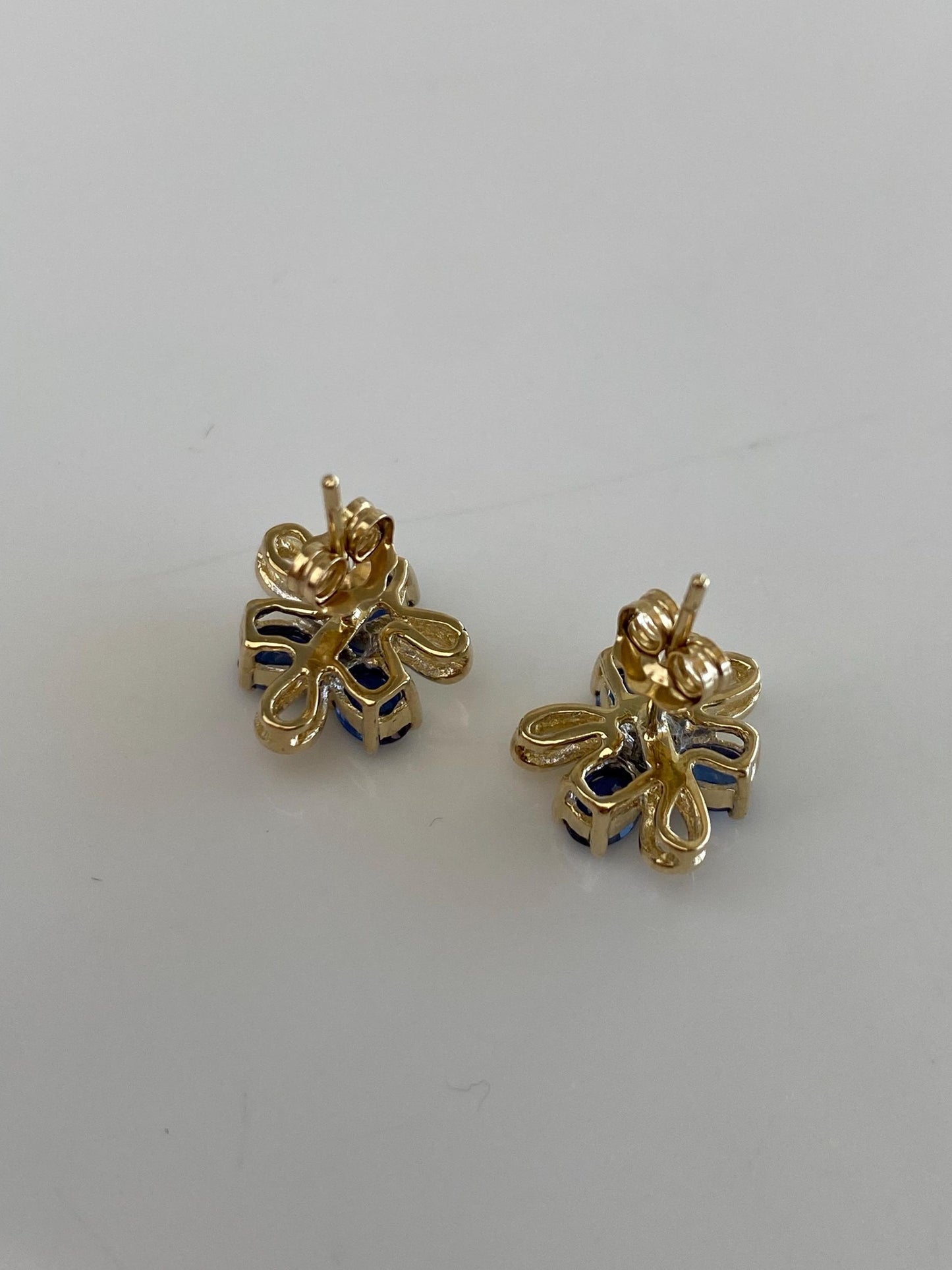 Vintage Solid 14k Yellow Gold Blue Sapphire Diamond Stud Earrings