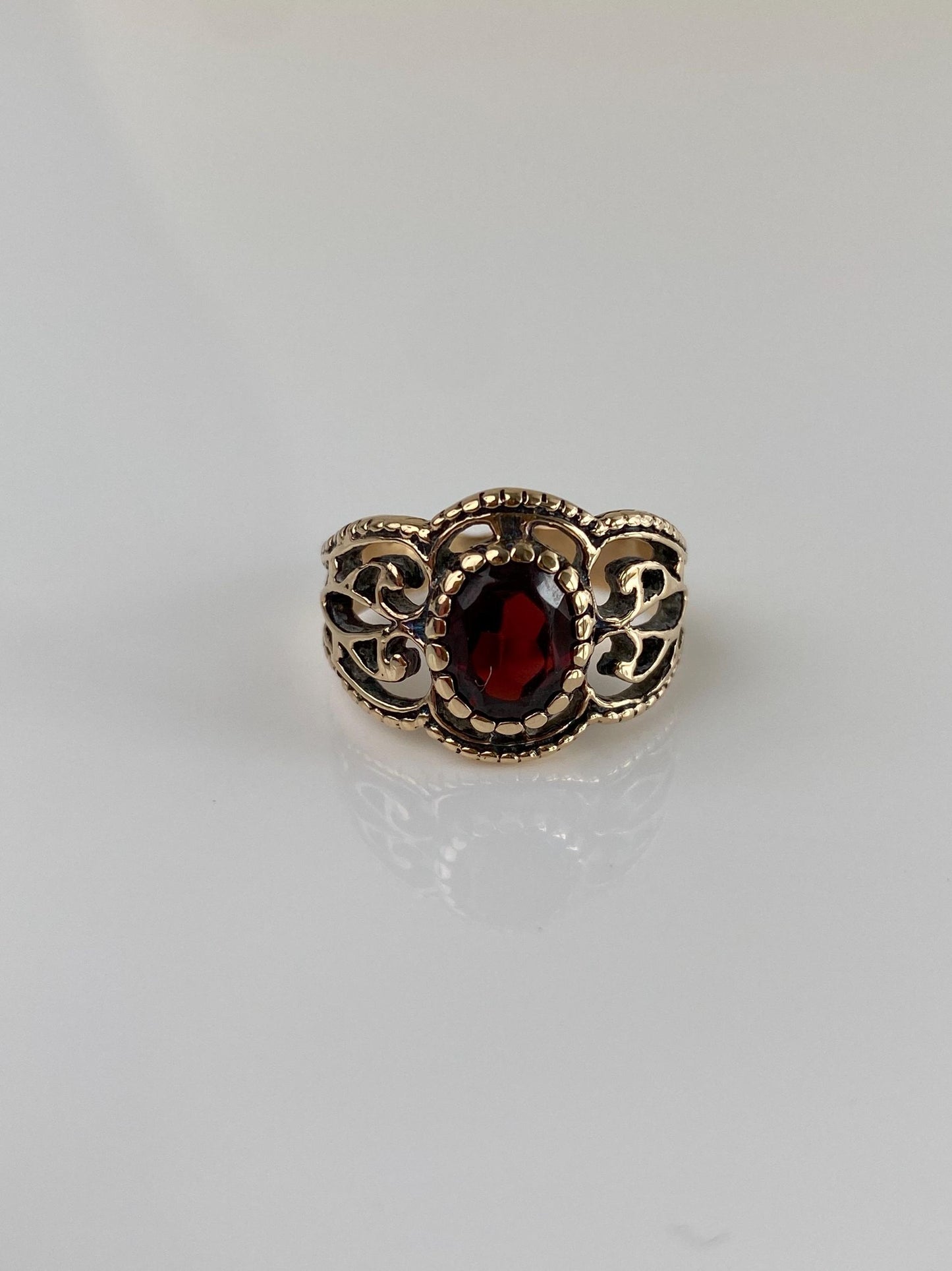 Vintage Solid 10k Yellow Gold Garnet Ring - Size 6.5
