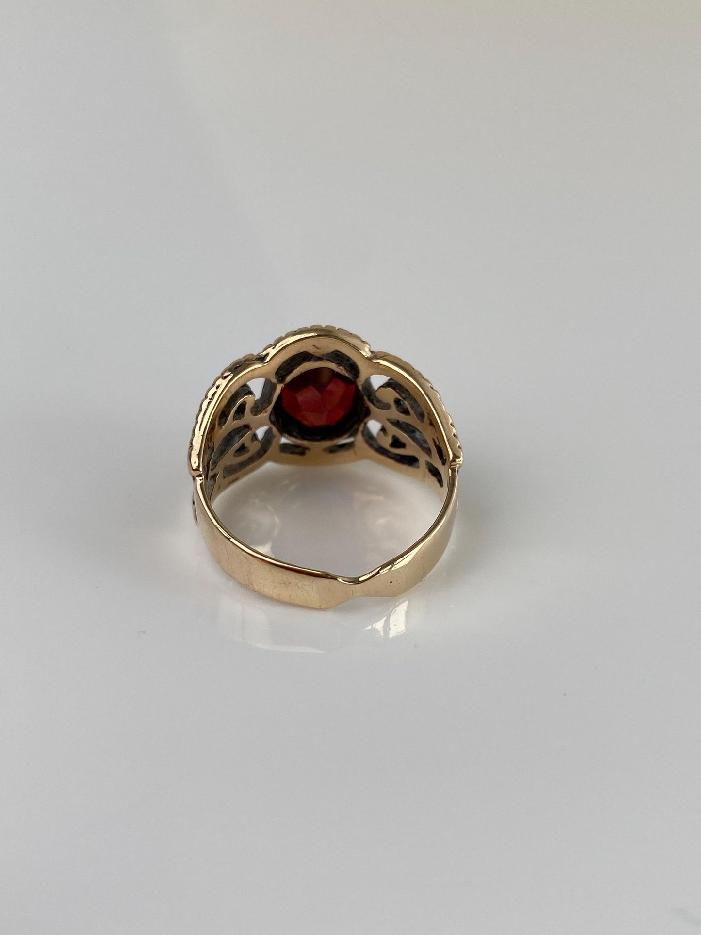Vintage Solid 10k Yellow Gold Garnet Ring - Size 6.5
