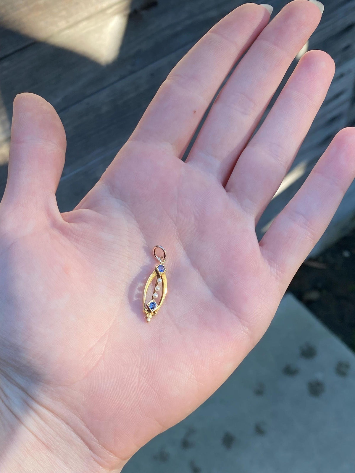 Vintage Solid 14k Yellow Gold Blue Sapphire Seed Pearl Charm