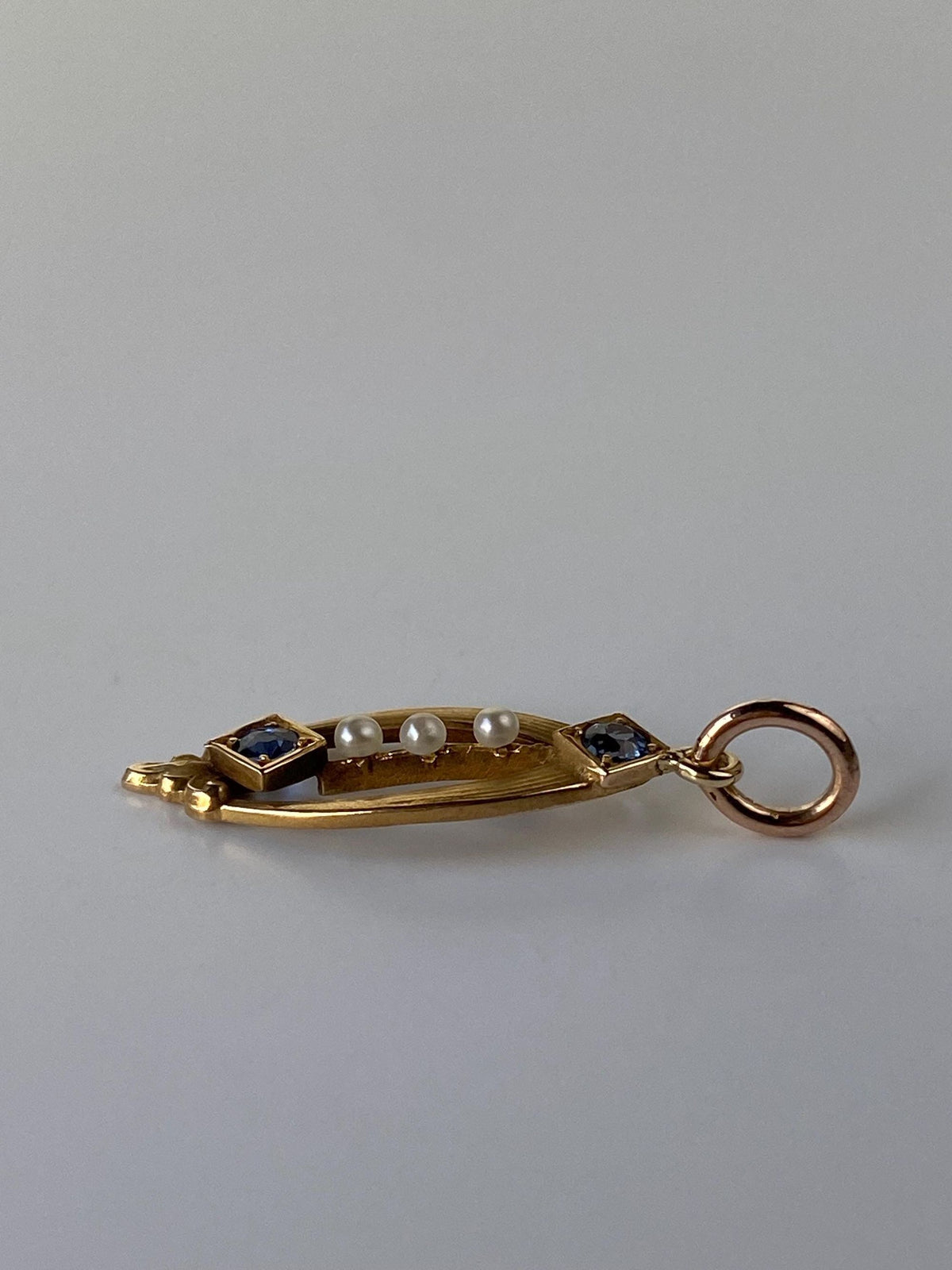 Vintage Solid 14k Yellow Gold Blue Sapphire Seed Pearl Charm