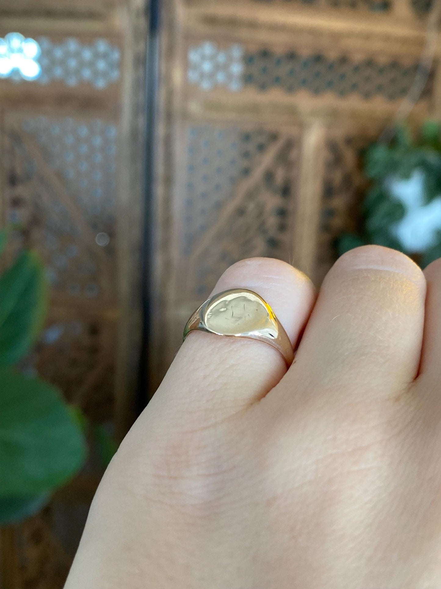 Vintage Solid 10k Yellow Gold Signet Ring - Size 4.75