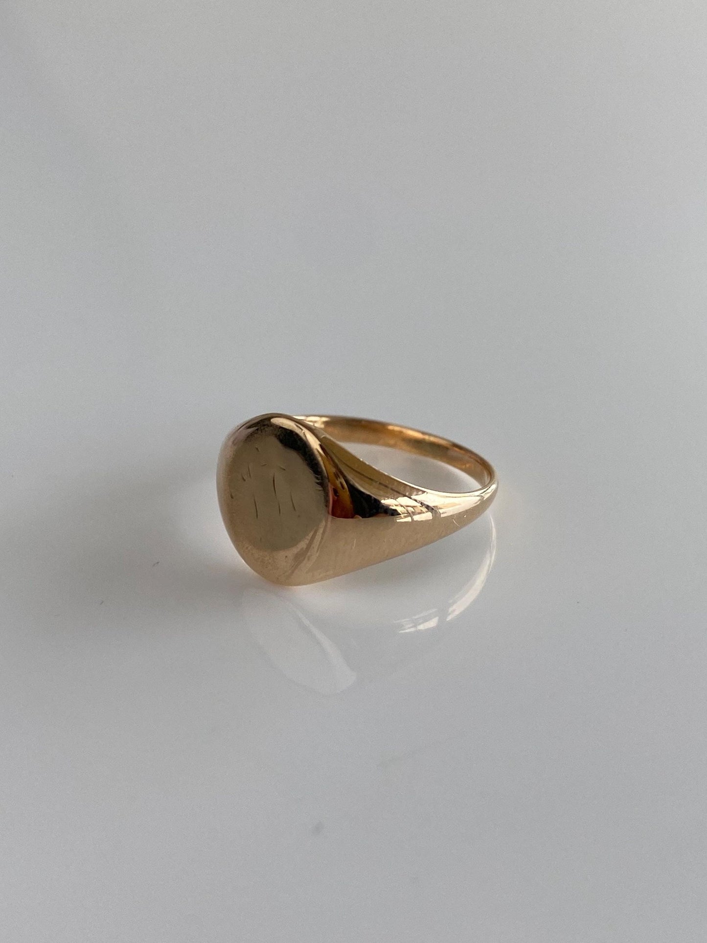 Vintage Solid 10k Yellow Gold Signet Ring - Size 4.75