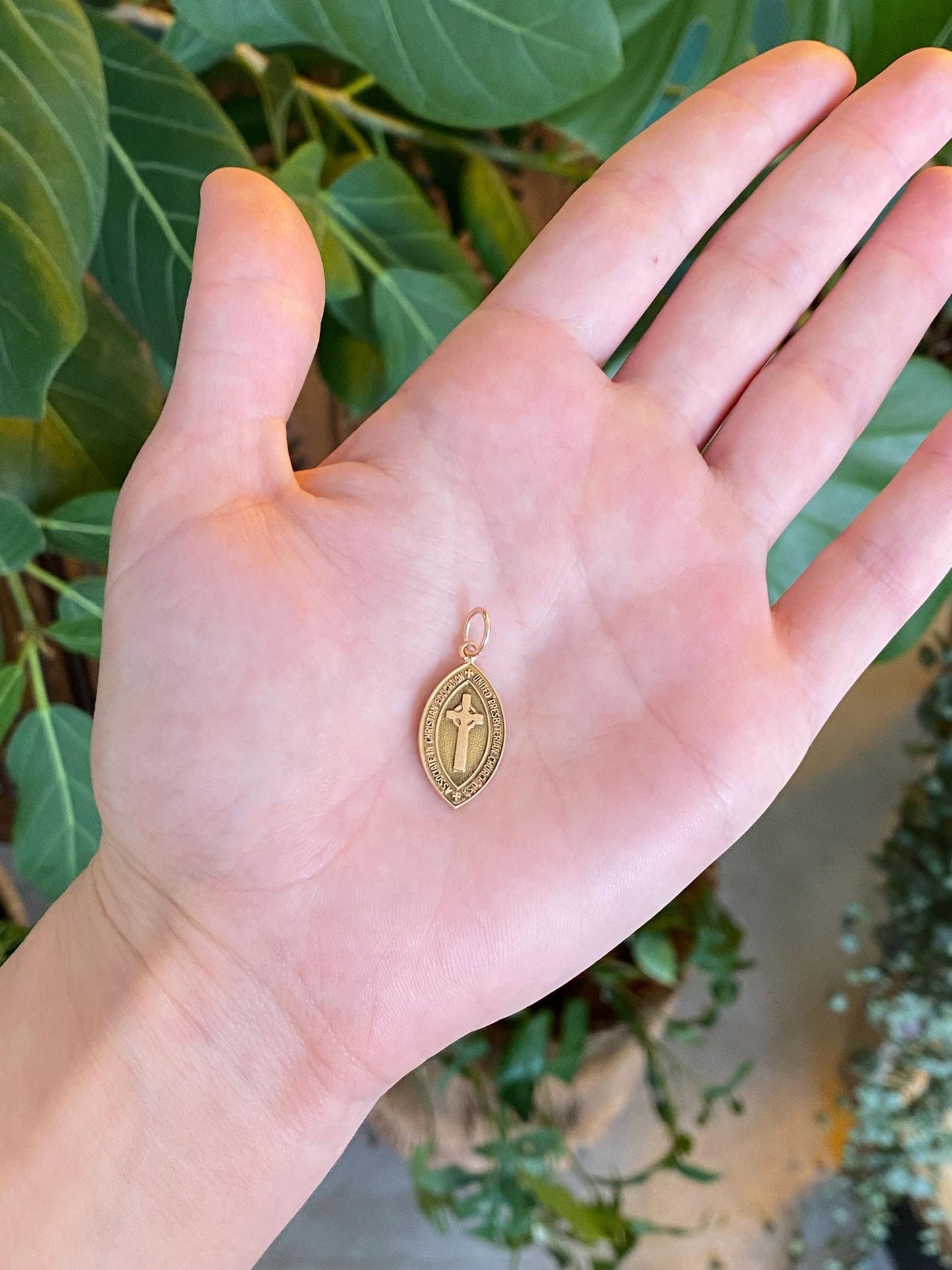 Vintage Solid 10k Yellow Gold Presbyterian Church Charm