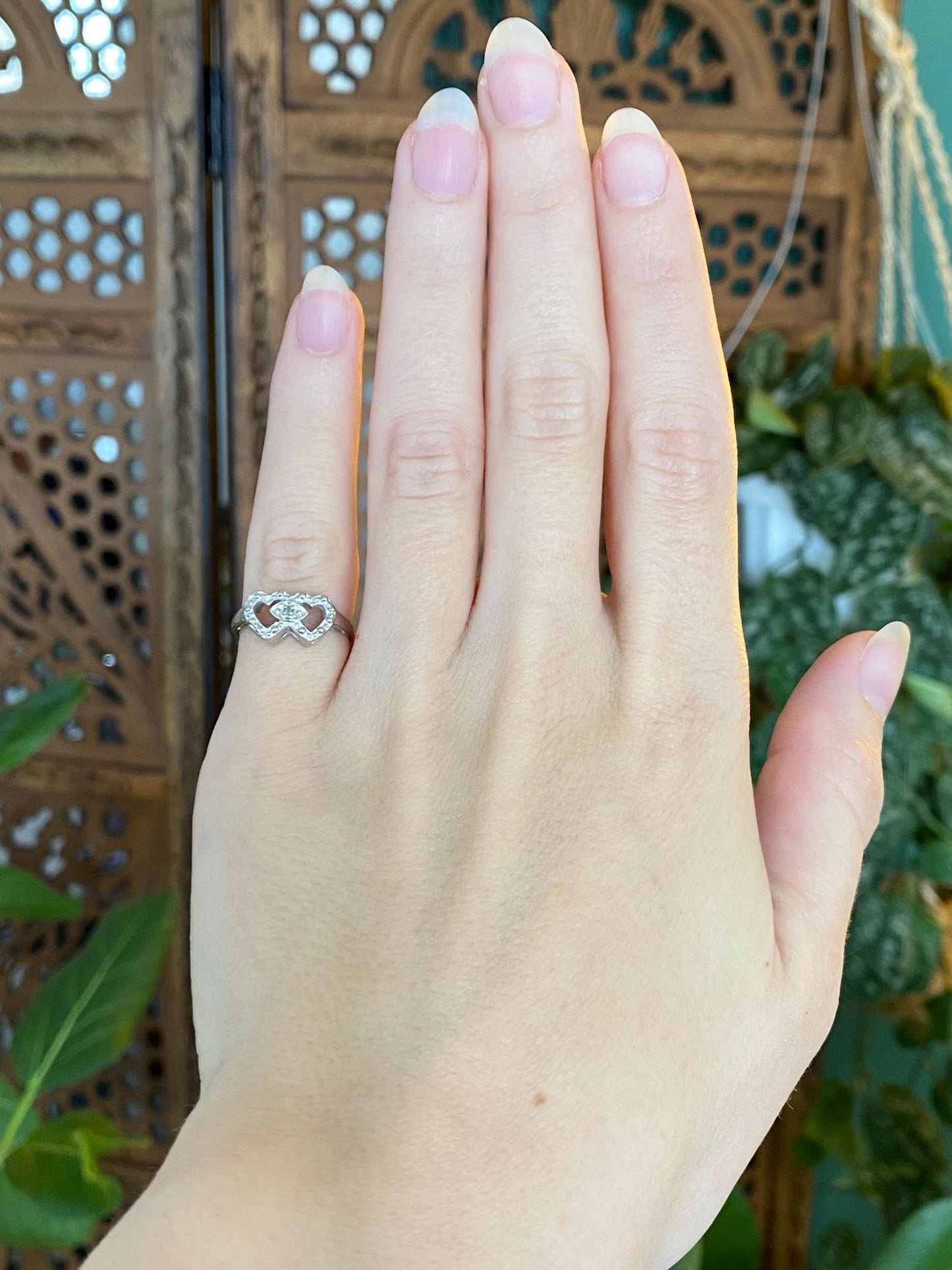 Vintage Solid 10k White Gold Diamond Hearts Ring - Size 4