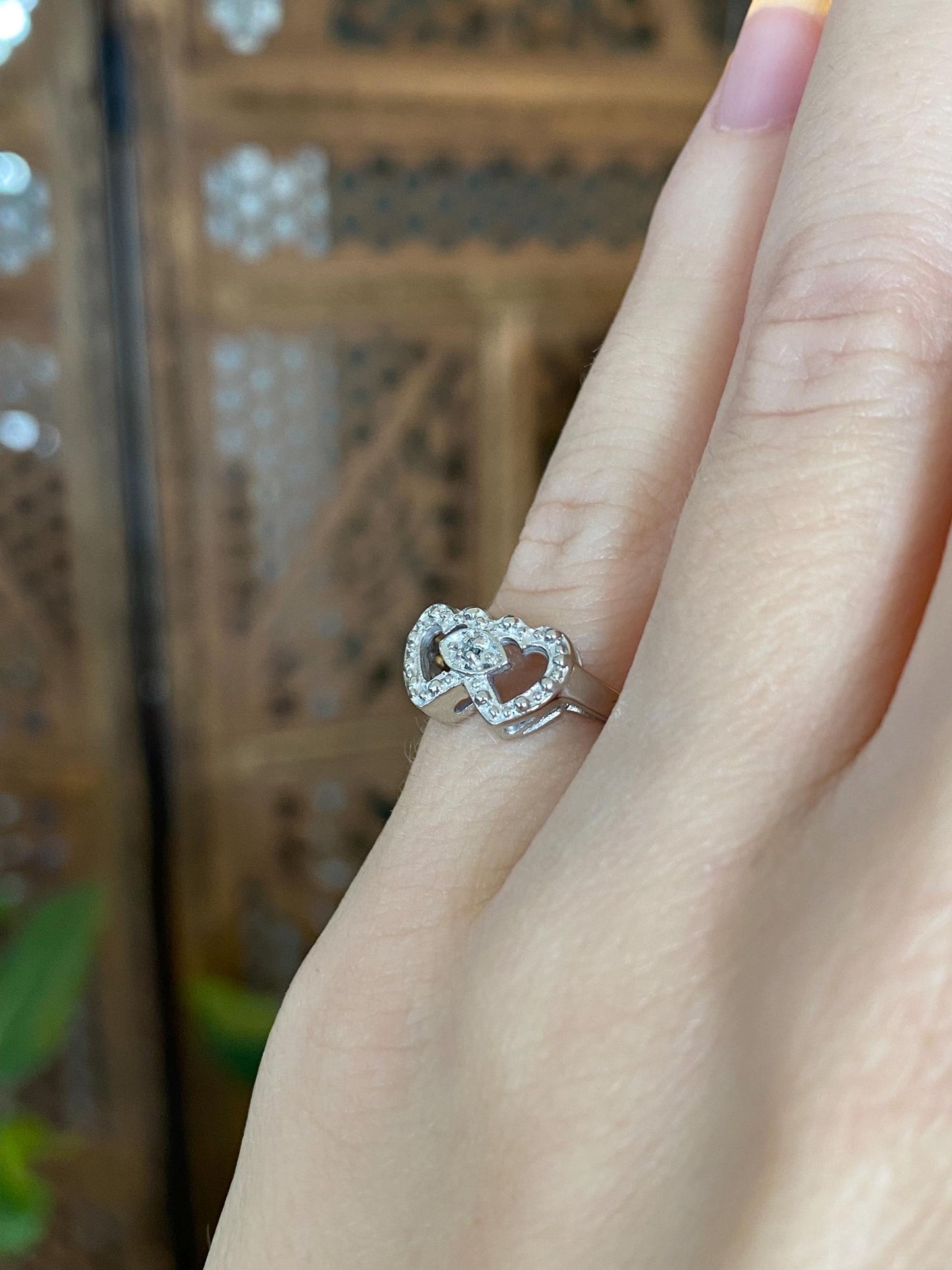 Vintage Solid 10k White Gold Diamond Hearts Ring - Size 4