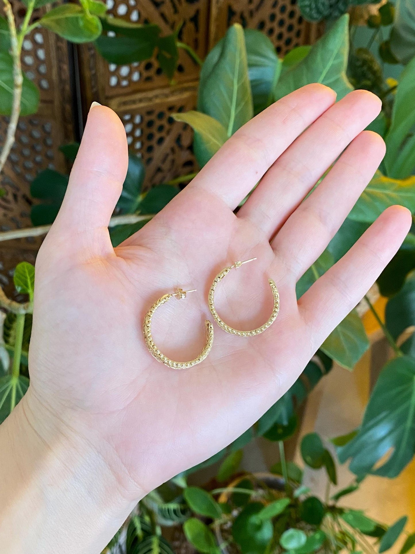 Vintage Solid 14k Yellow Gold Chain Mesh Hoop Earrings