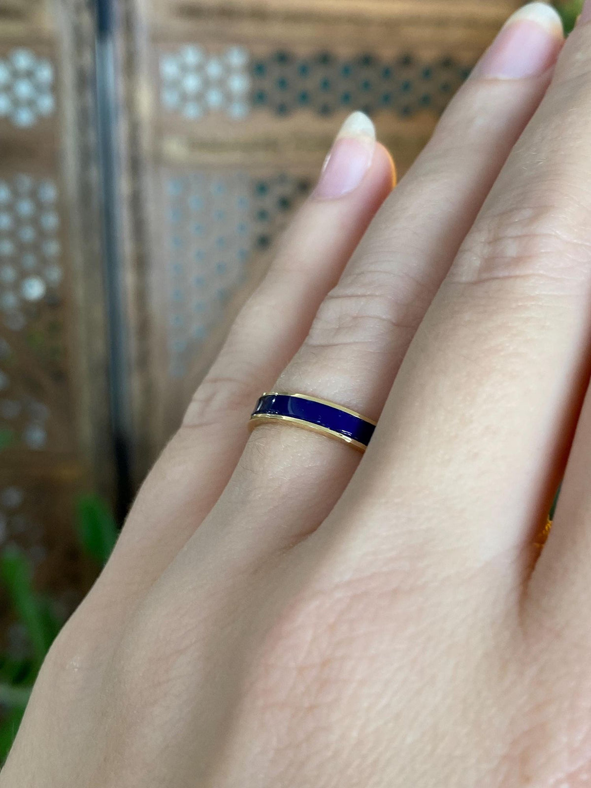 Vintage Solid 18k Yellow Gold Blue Enamel Inlay Ring Band - Size 6.5