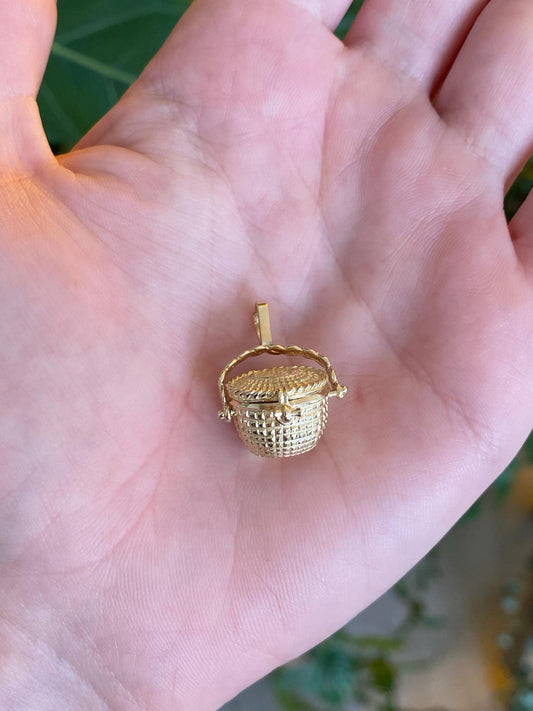 Vintage Solid 14k Yellow Gold Articulated Basket Charm