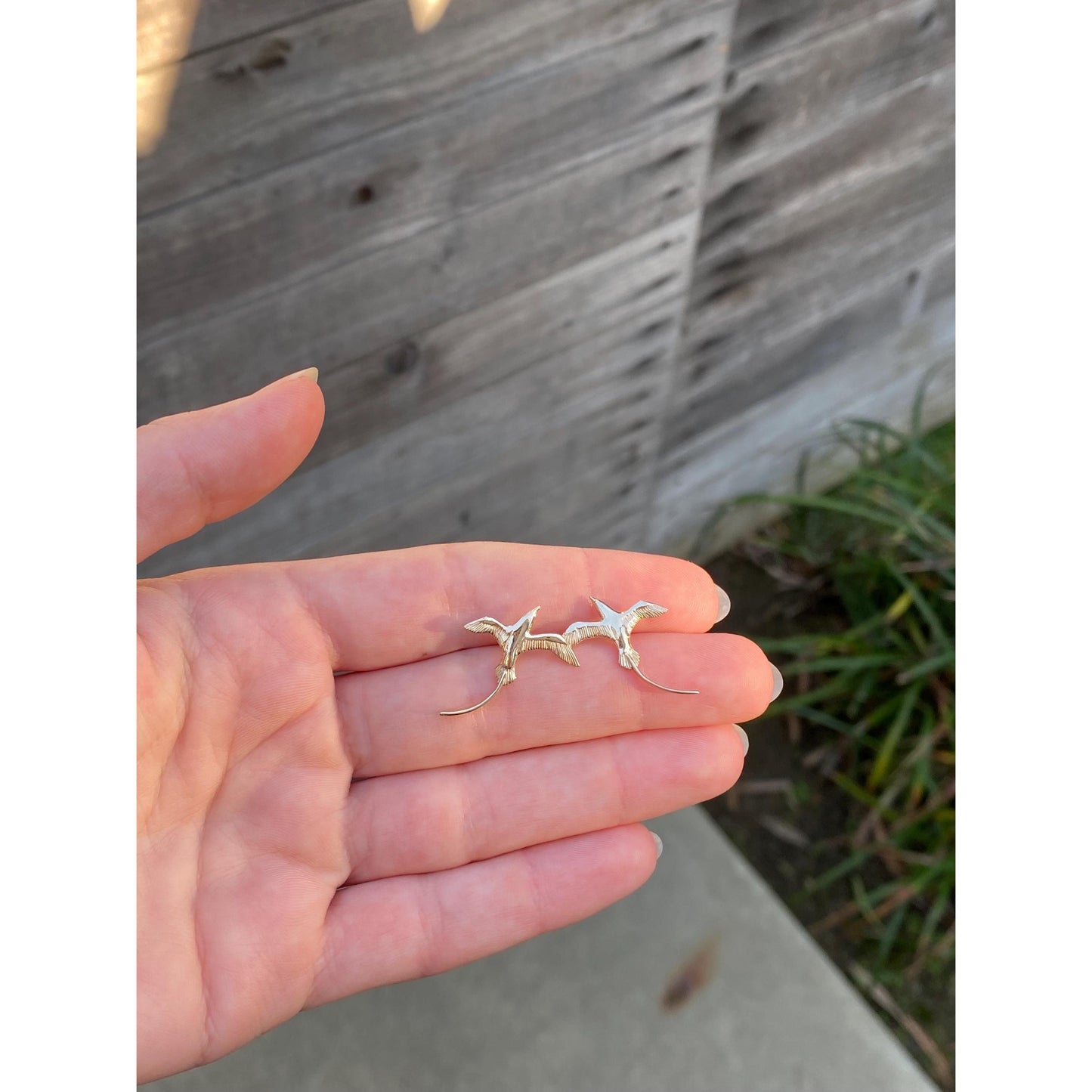 Vintage Solid 14k Yellow Gold Flying Bird Stud Earrings