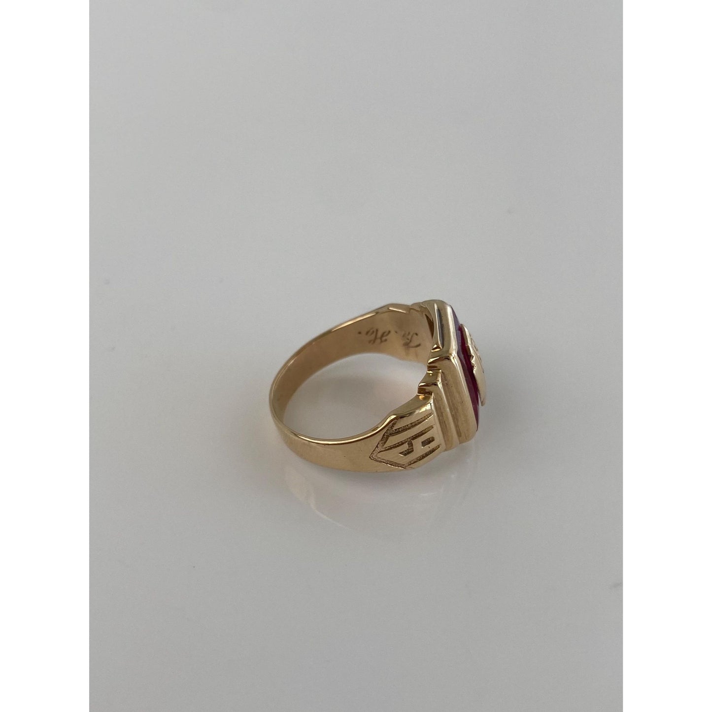 Vintage Solid 10k Yellow Gold Pink Sapphire 1938 Class Ring - Size 6.25