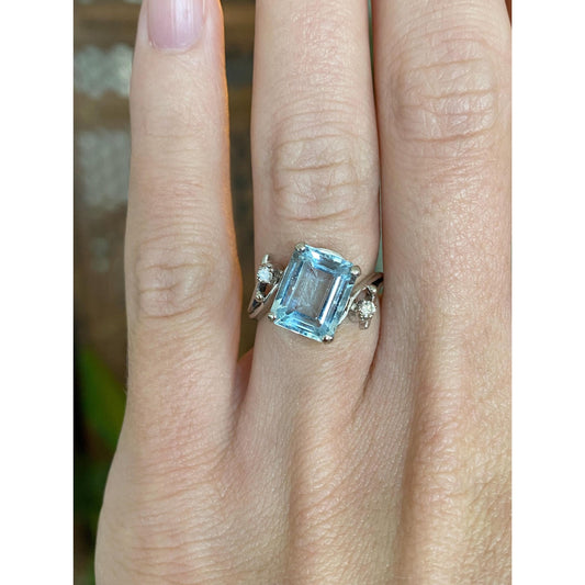 Vintage Solid 14k White Gold Diamond Aquamarine Ring - Size 4.25