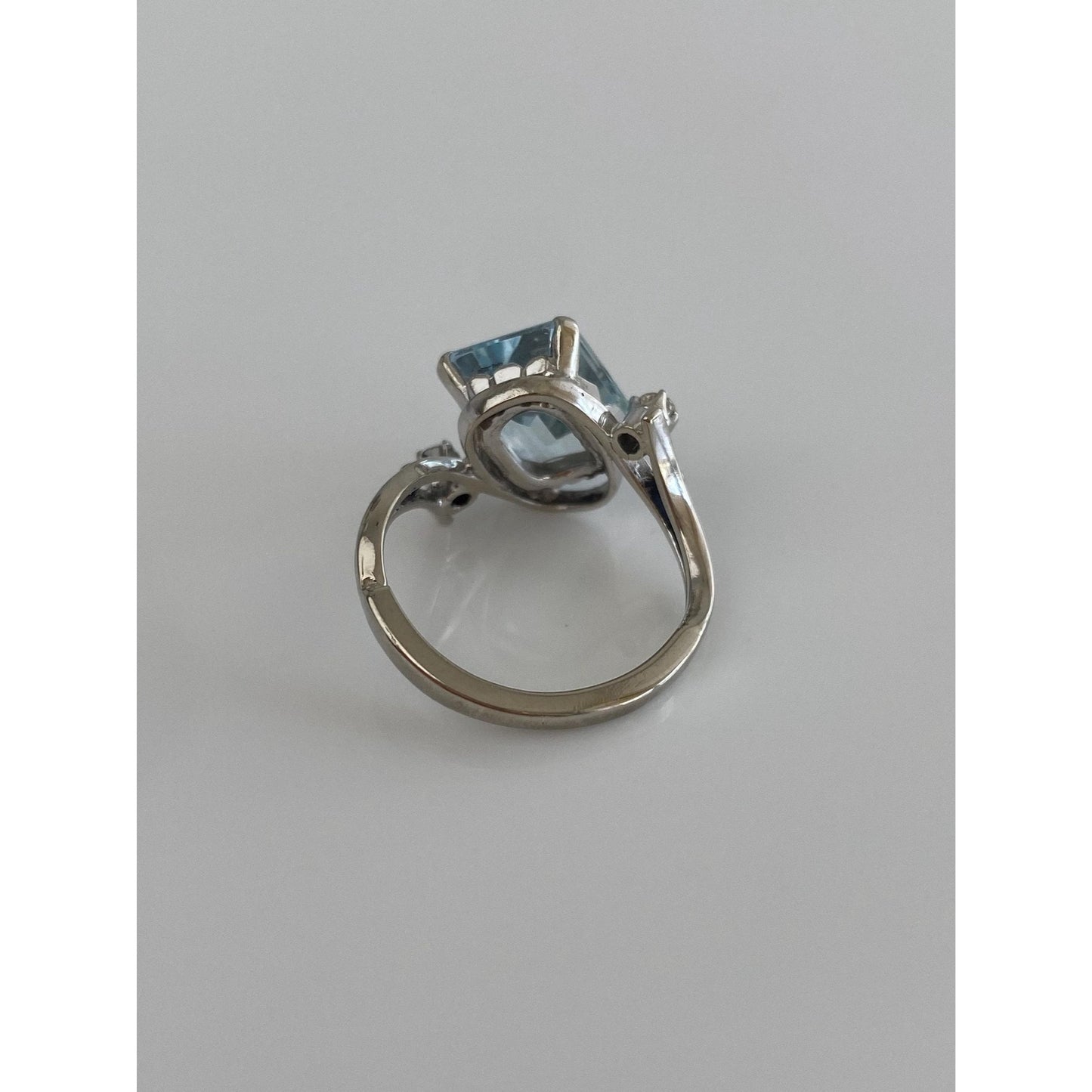 Vintage Solid 14k White Gold Diamond Aquamarine Ring - Size 4.25