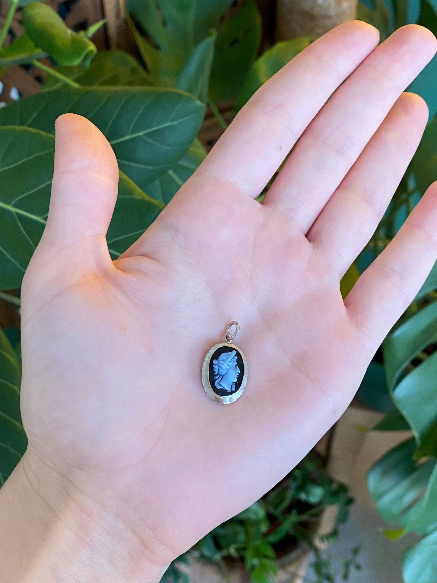 Vintage Solid 14k White Gold Cameo Charm