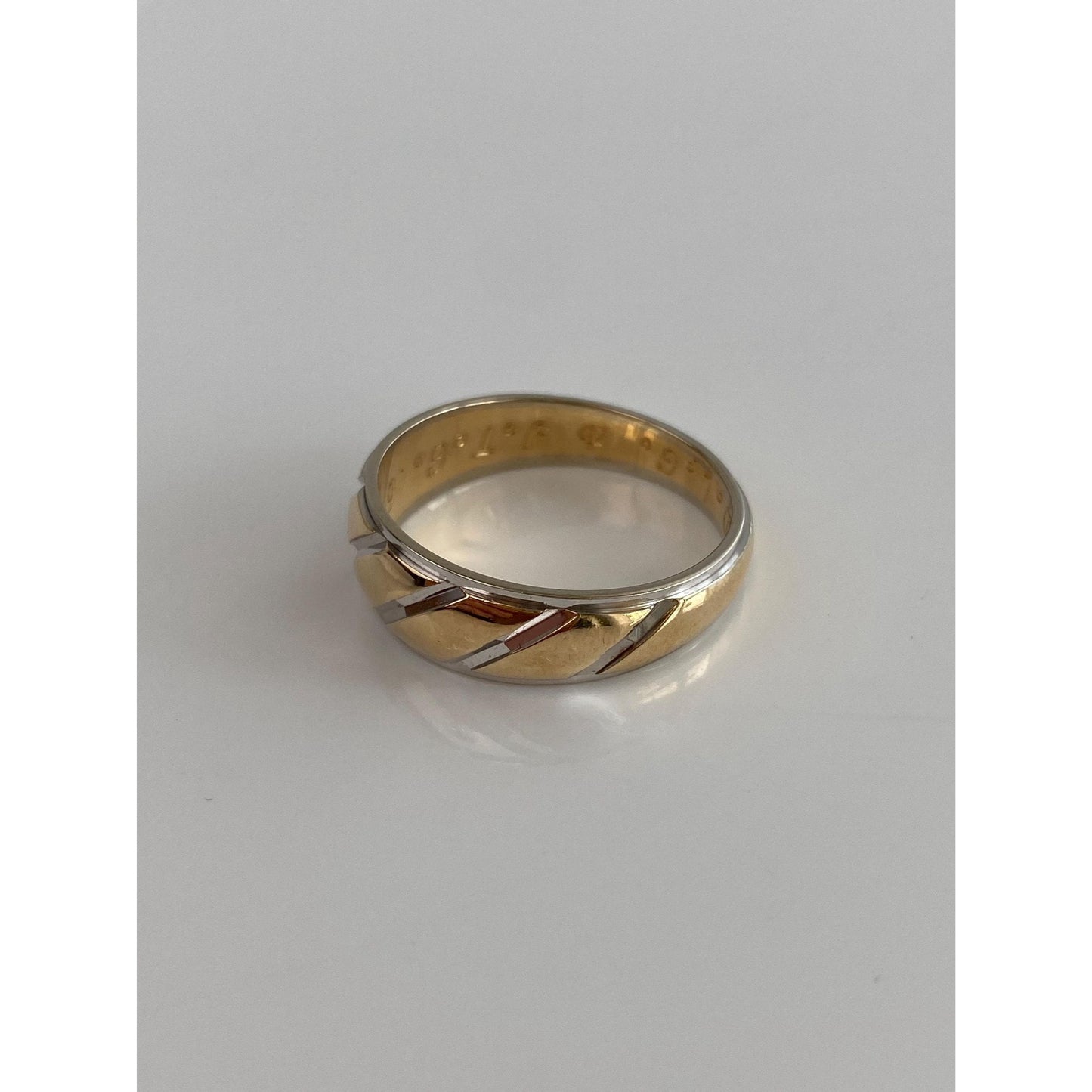 Vintage Solid 14k White & Yellow Gold Diamond Cut Lined Ring Band - Size 10