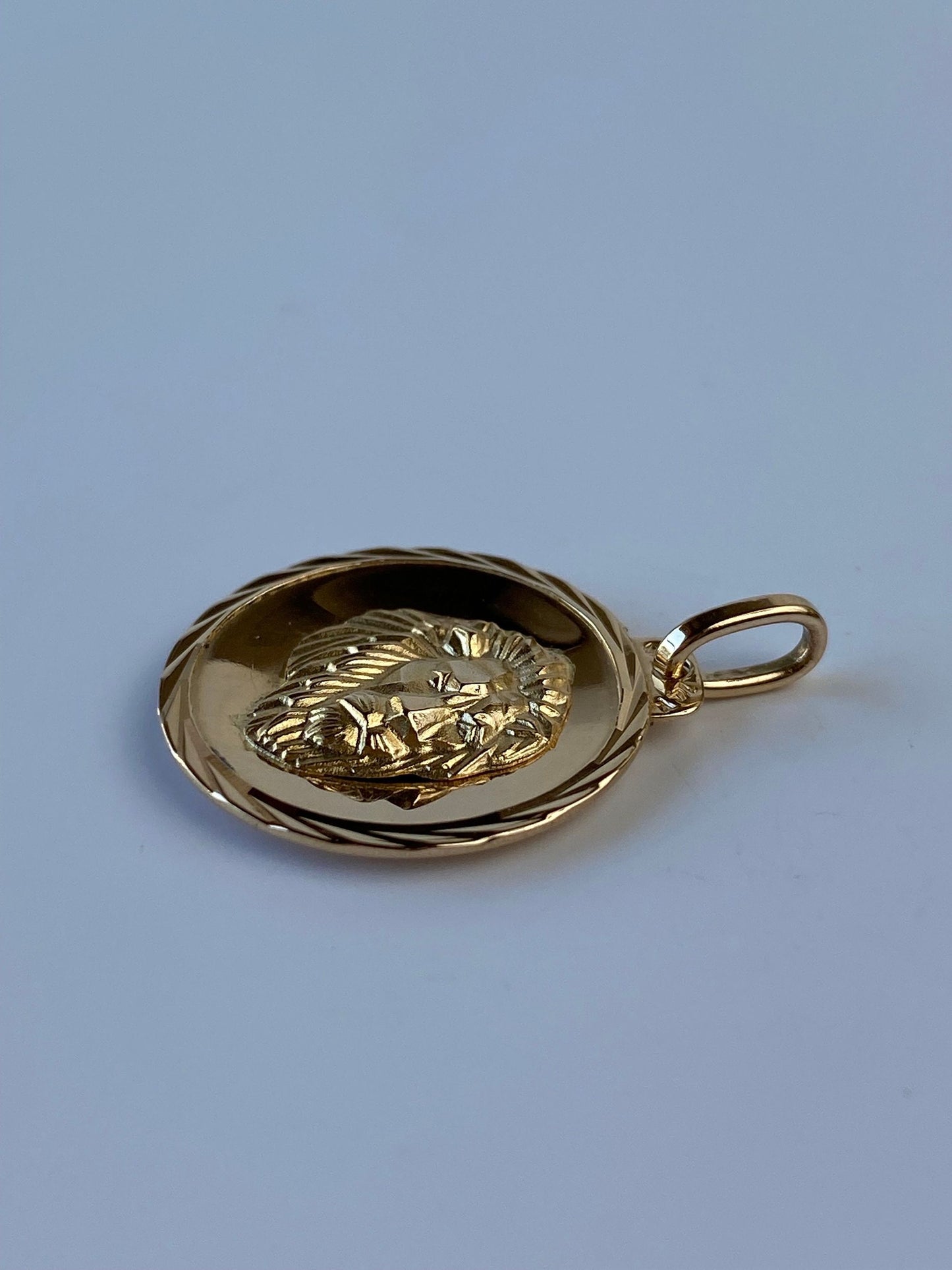 Vintage Solid 14k Yellow Gold Large Leo Zodiac Charm