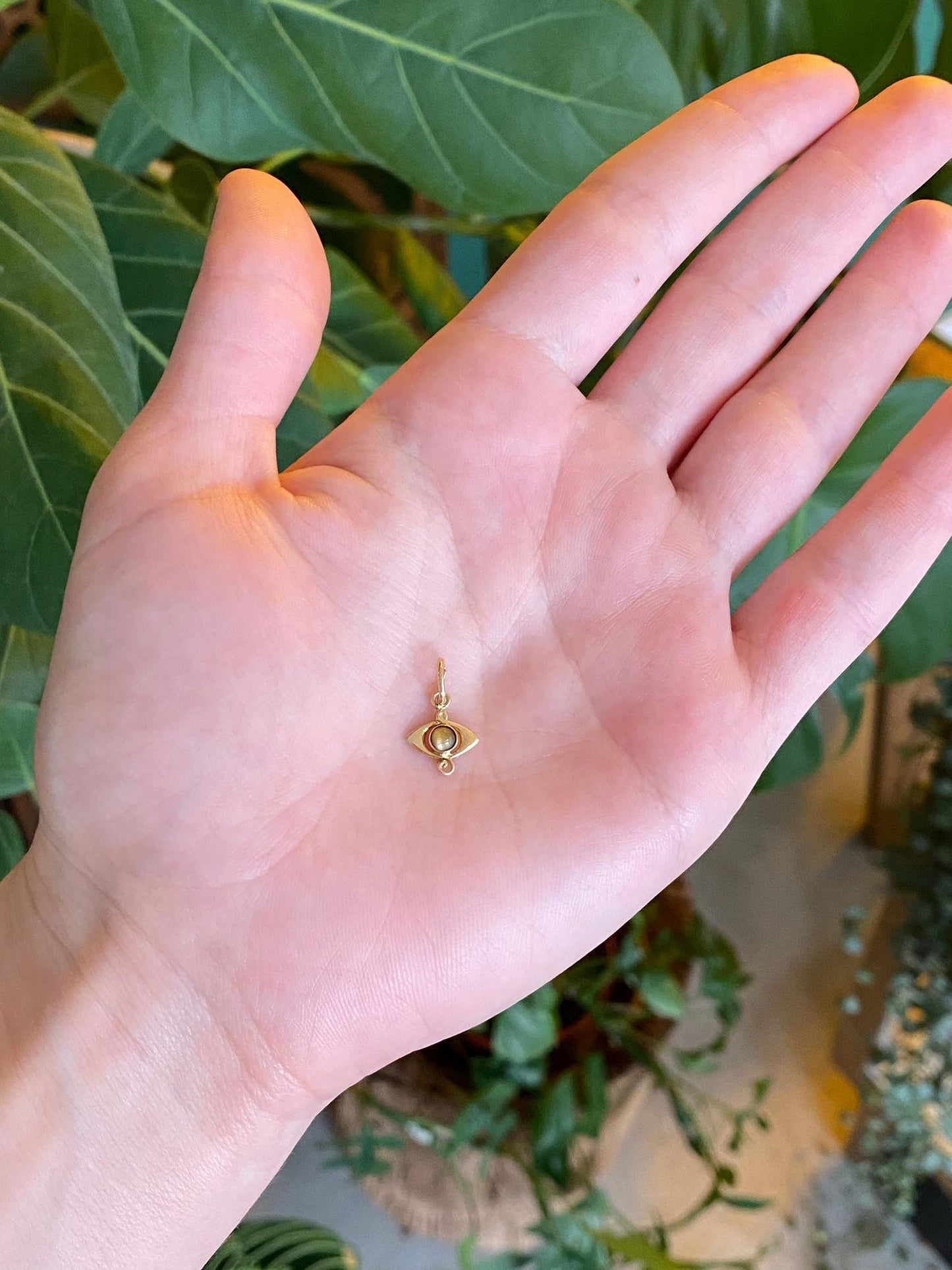 Vintage Solid 14k Yellow Gold Tigers Eye Stick Pin Charm