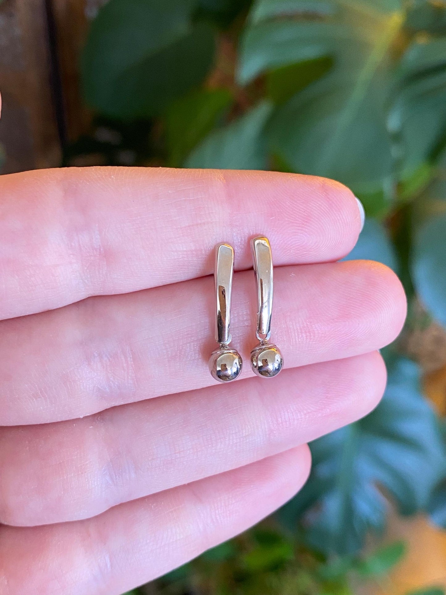 Vintage 14k White Gold Ball Dangle Stud Earrings