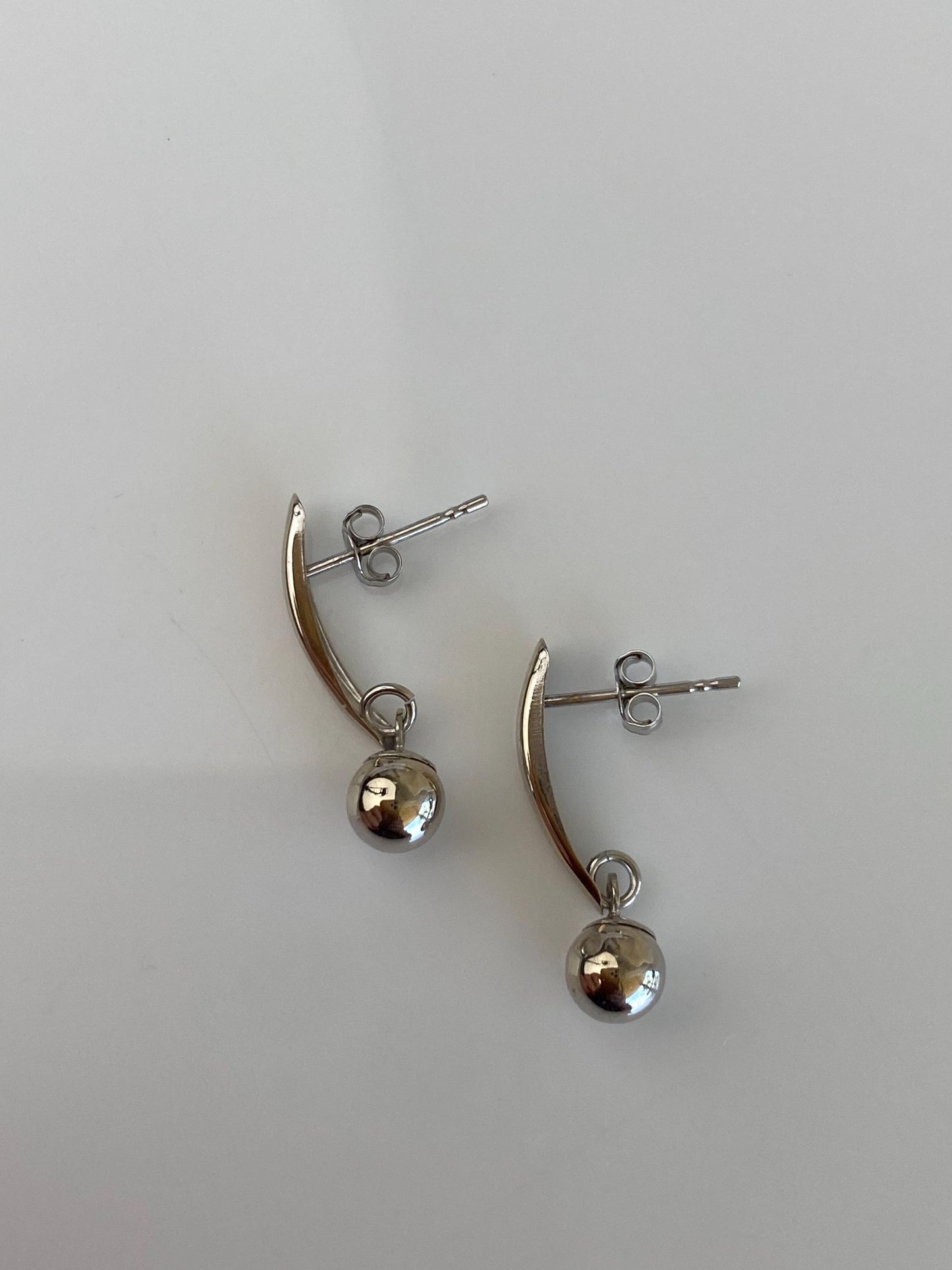 Vintage 14k White Gold Ball Dangle Stud Earrings