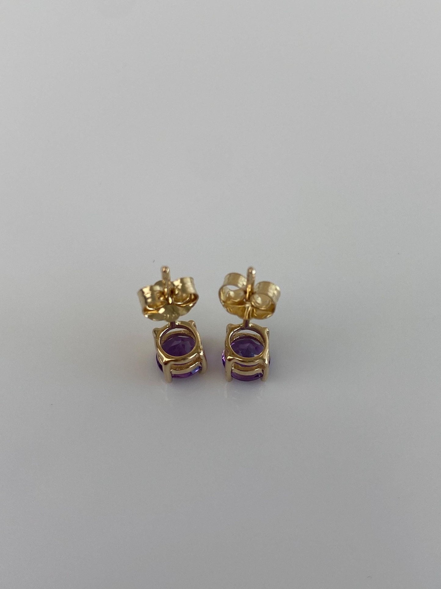 Vintage Solid 14k Yellow Gold Amethyst Stud Earrings