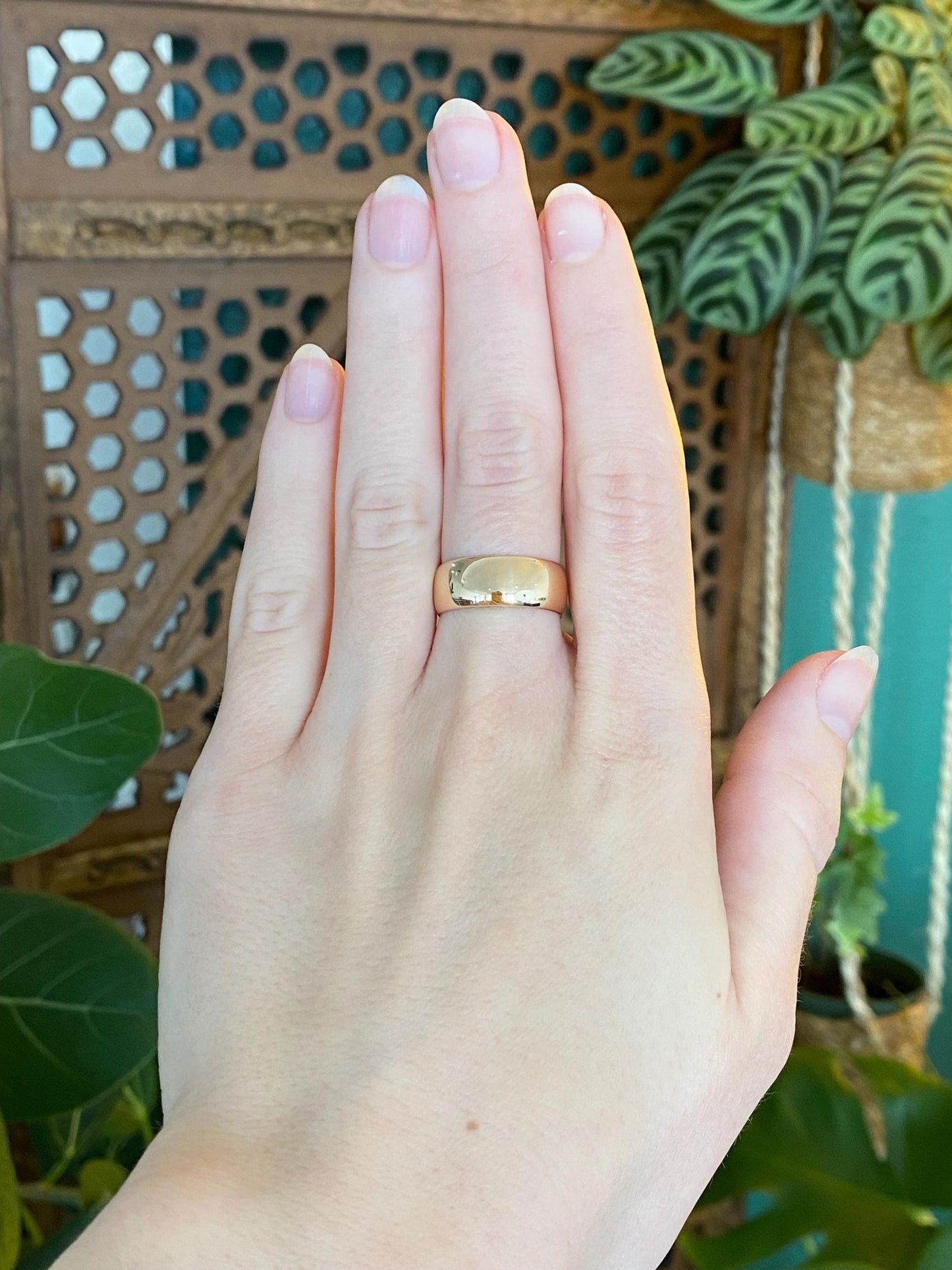 Vintage Solid 14k Yellow Gold Ring Band - Size 6.5