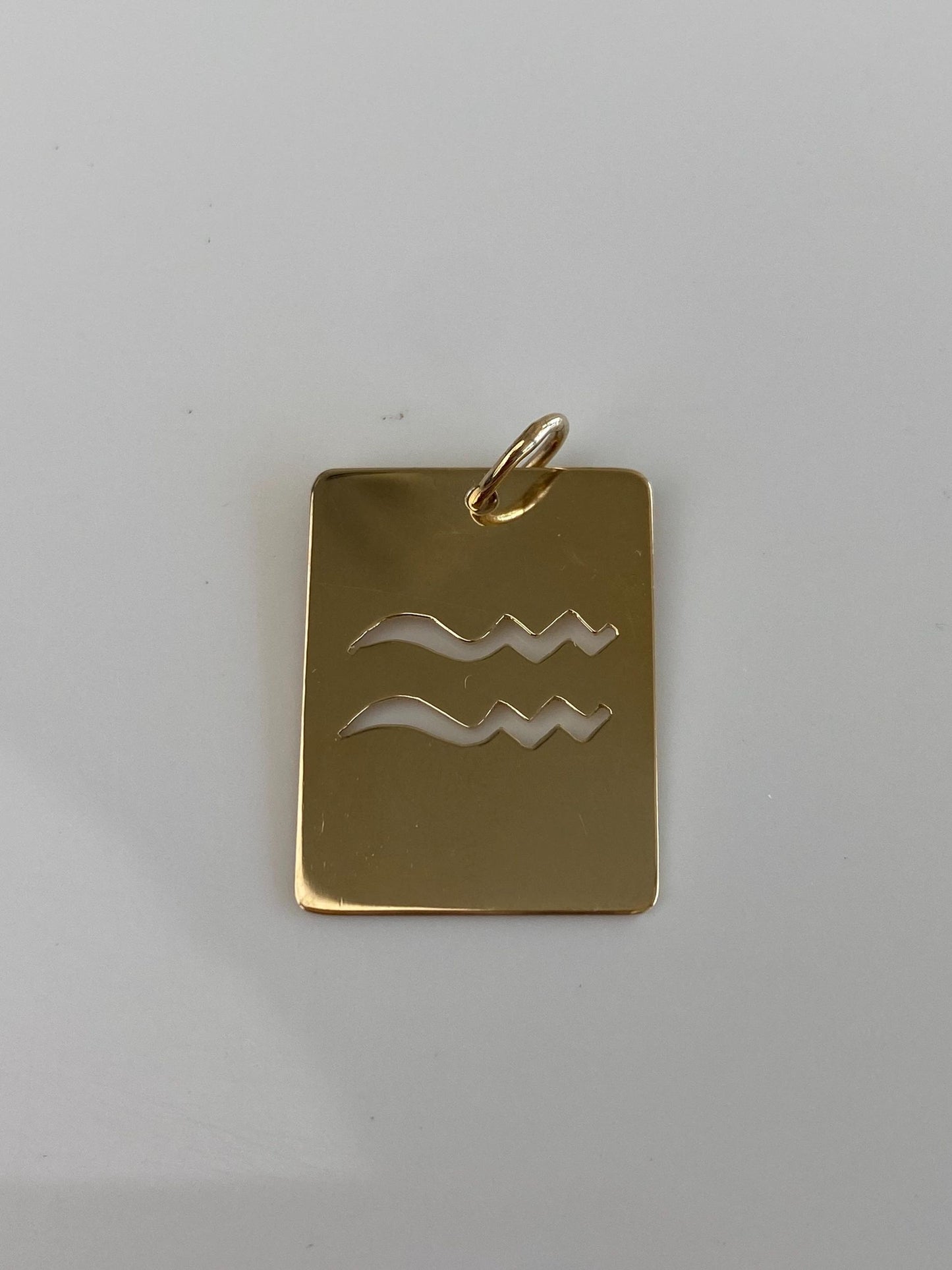 Vintage Solid 14k Yellow Gold Waves Aquarius Charm