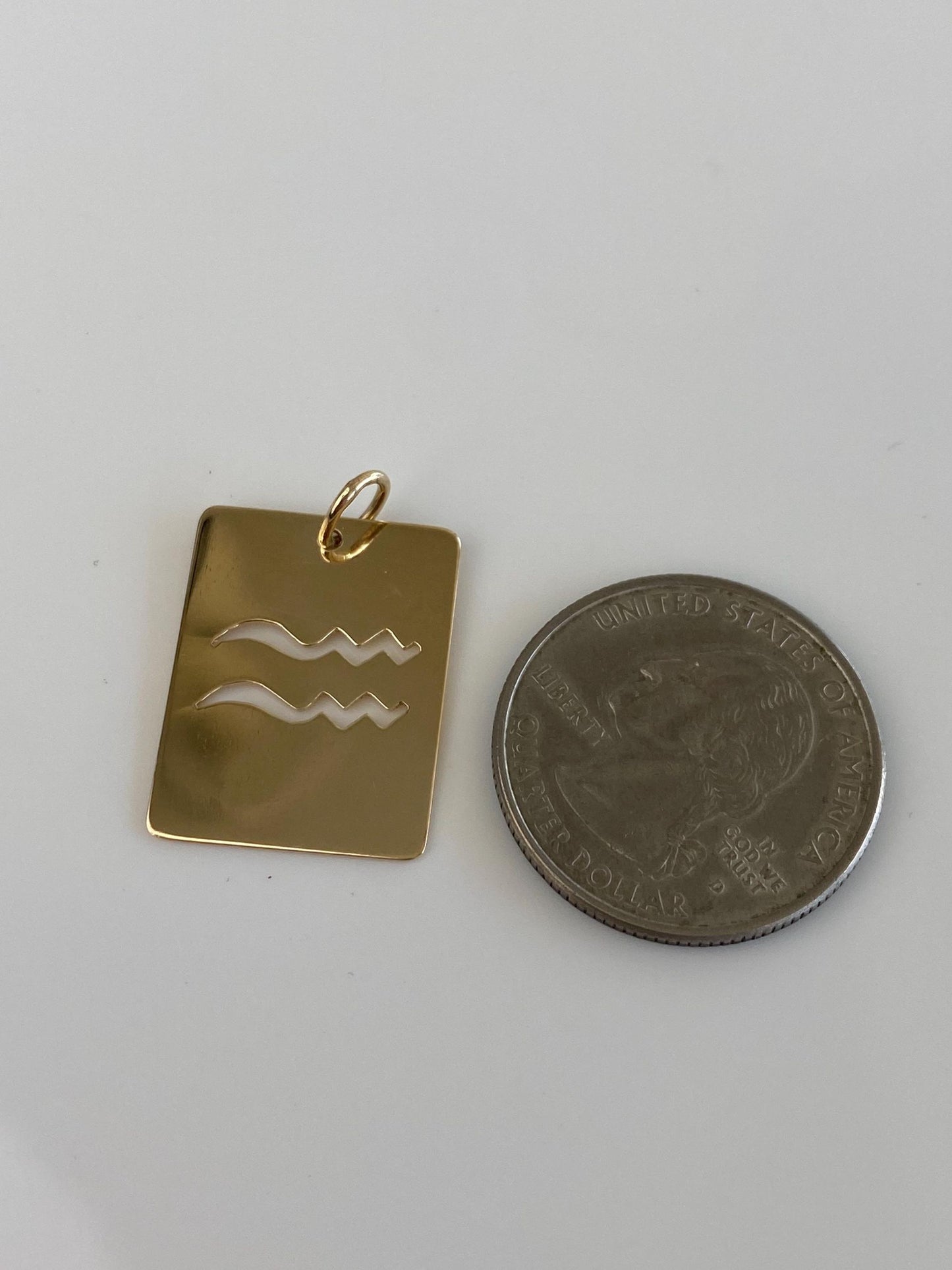 Vintage Solid 14k Yellow Gold Waves Aquarius Charm