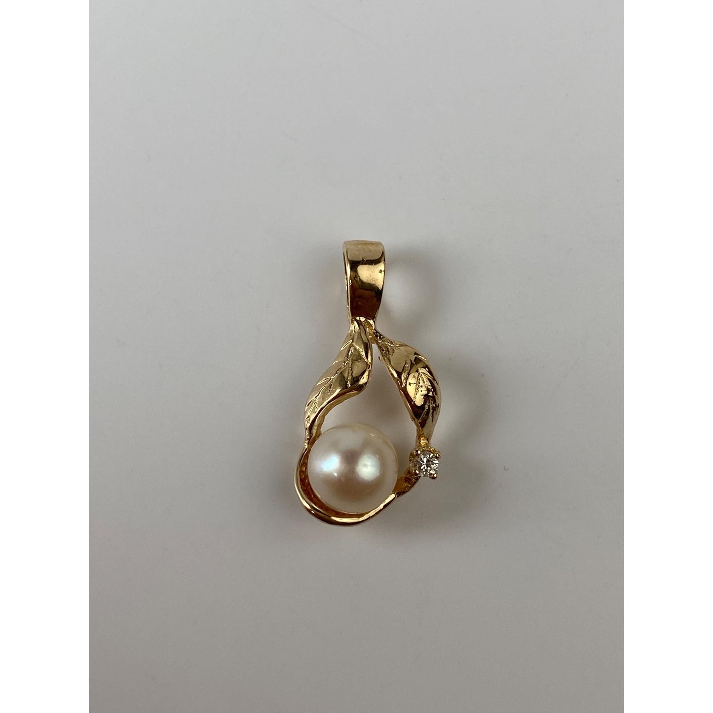 Solid 14k Yellow Gold Pearl Cubic Zirconia Leaf Charm
