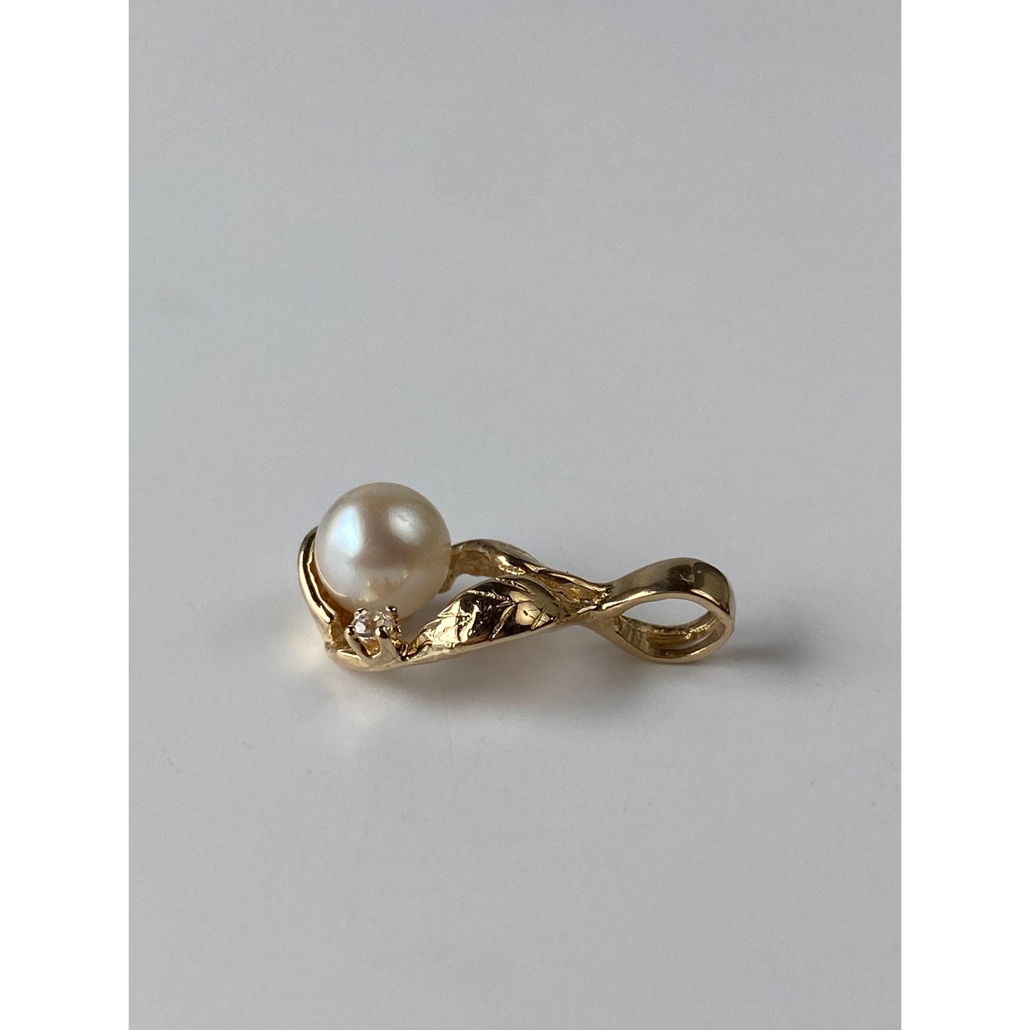 Solid 14k Yellow Gold Pearl Cubic Zirconia Leaf Charm