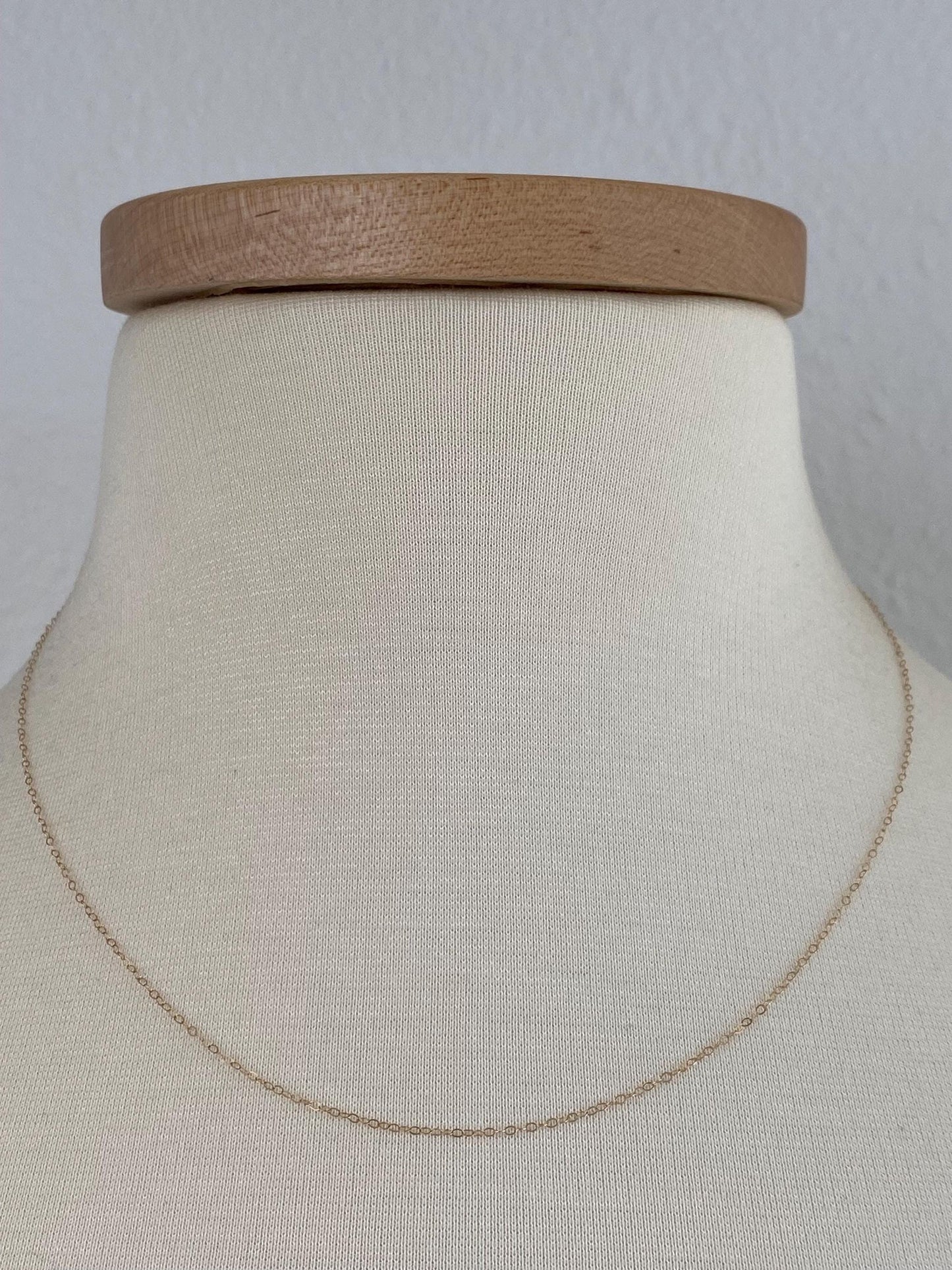 Vintage Solid 14k Yellow Gold Dainty Cable Chain Necklace - 18 inches