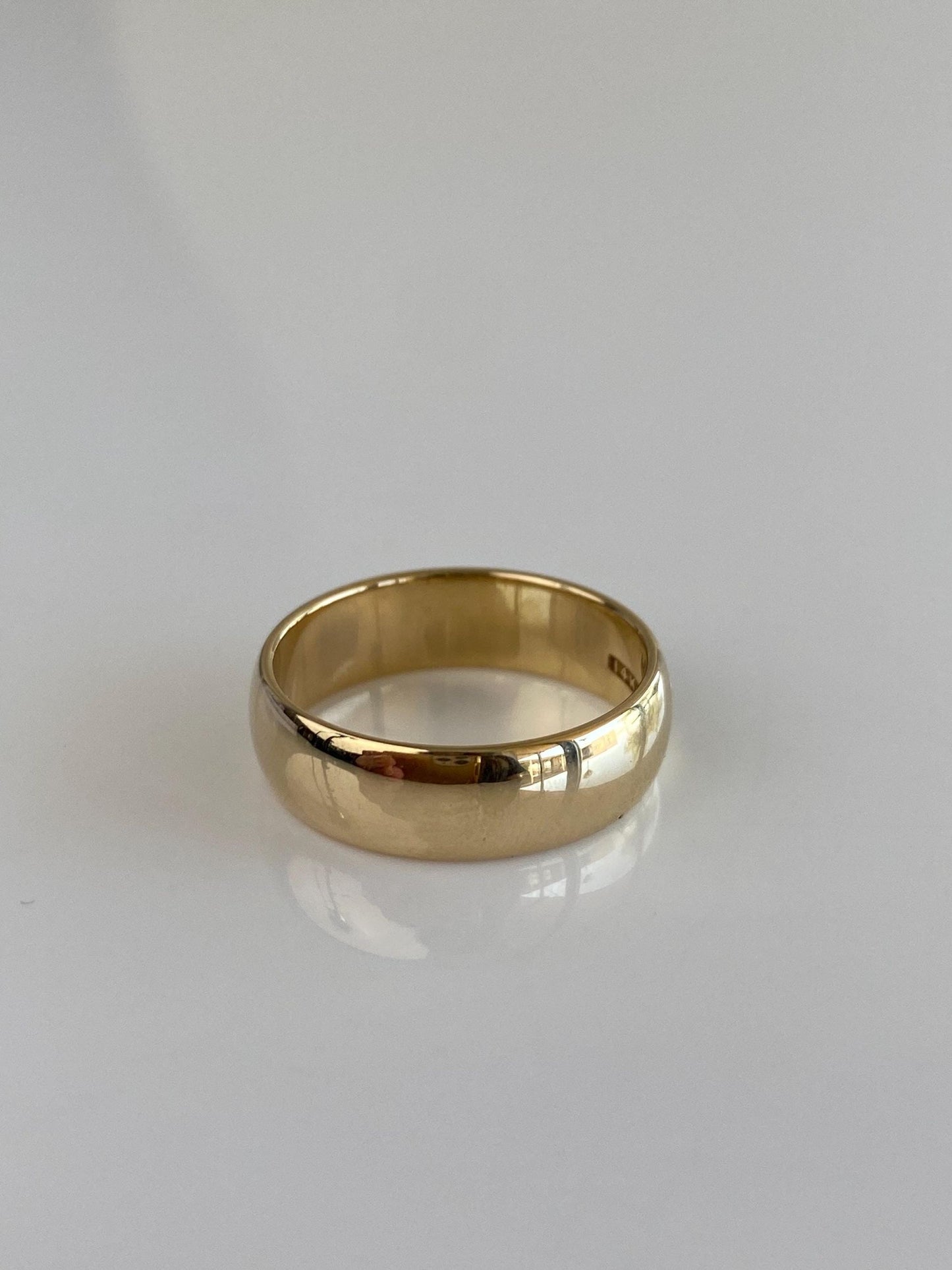 Vintage Solid 14k Yellow Gold Ring Band - Size 6.75