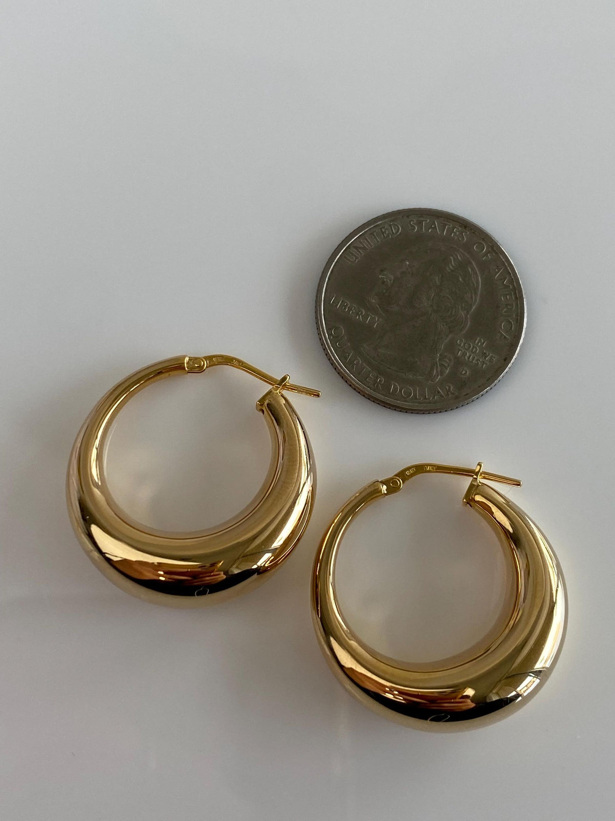 18k Yellow Gold Chunky Tapered Hoop Earrings