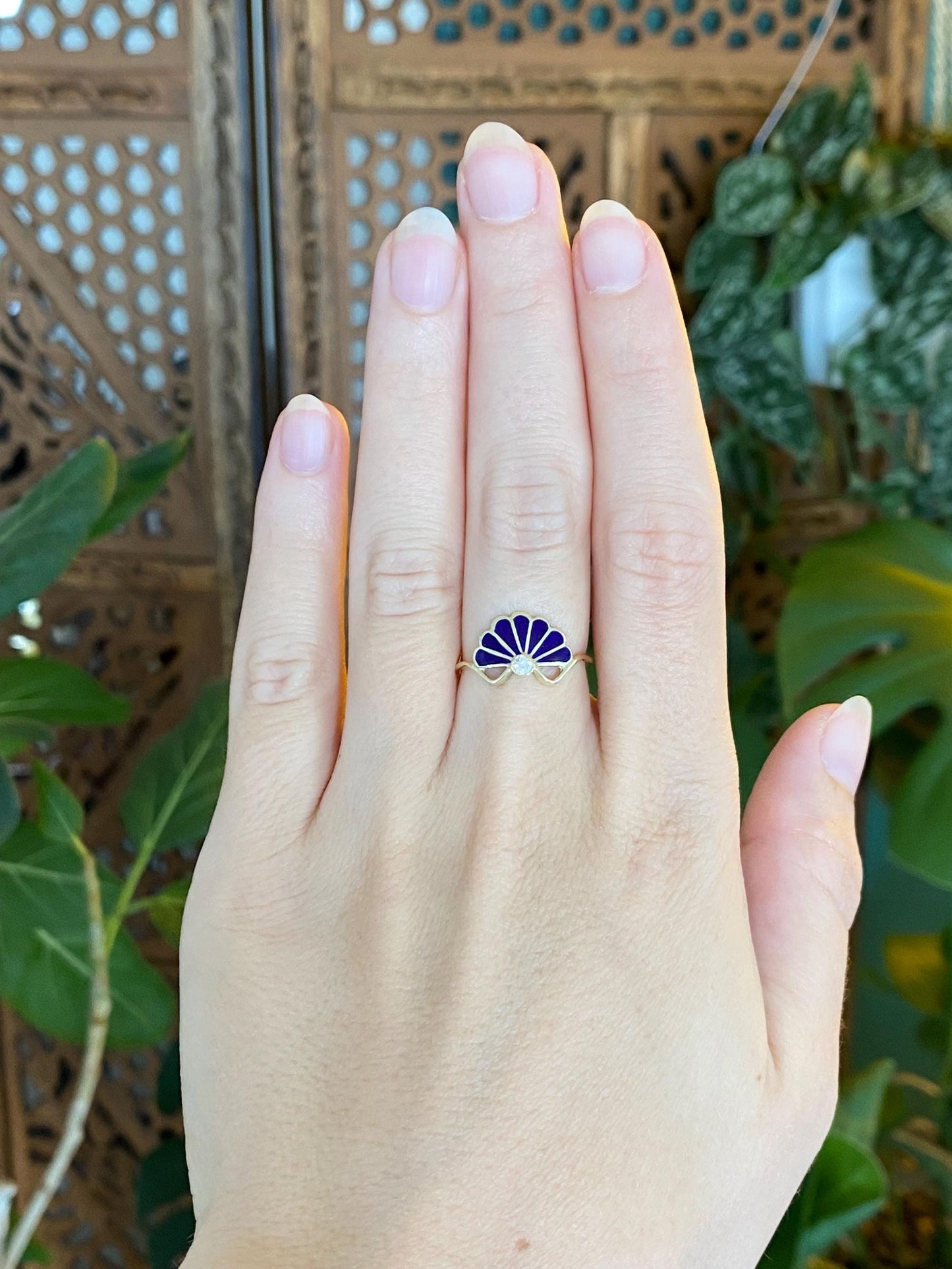 Vintage Solid 14k Yellow Gold Blue Enamel Diamond Fan Ring - Size 6.25