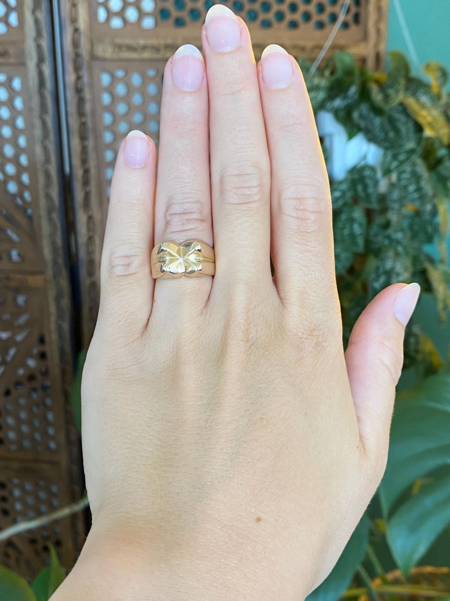 Vintage Solid 14k Yellow Gold Chunky Pyramid Style Ring - Size 5.75