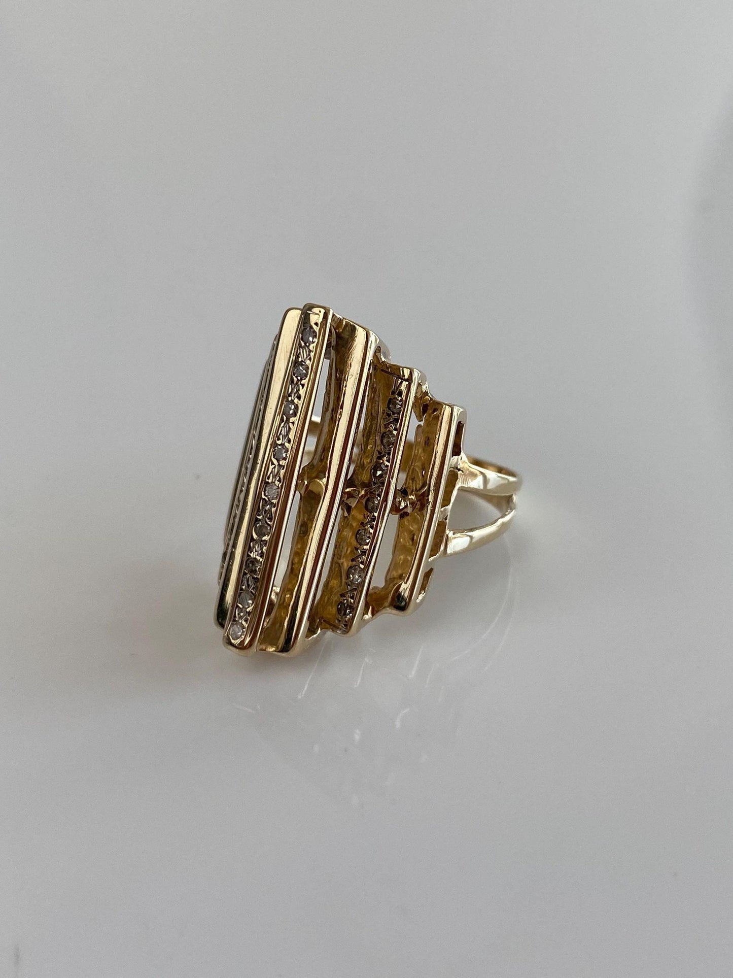 Vintage Solid 14k Yellow Gold Diamond Slatted Stepped Art Deco Style Ring - Size 6.5