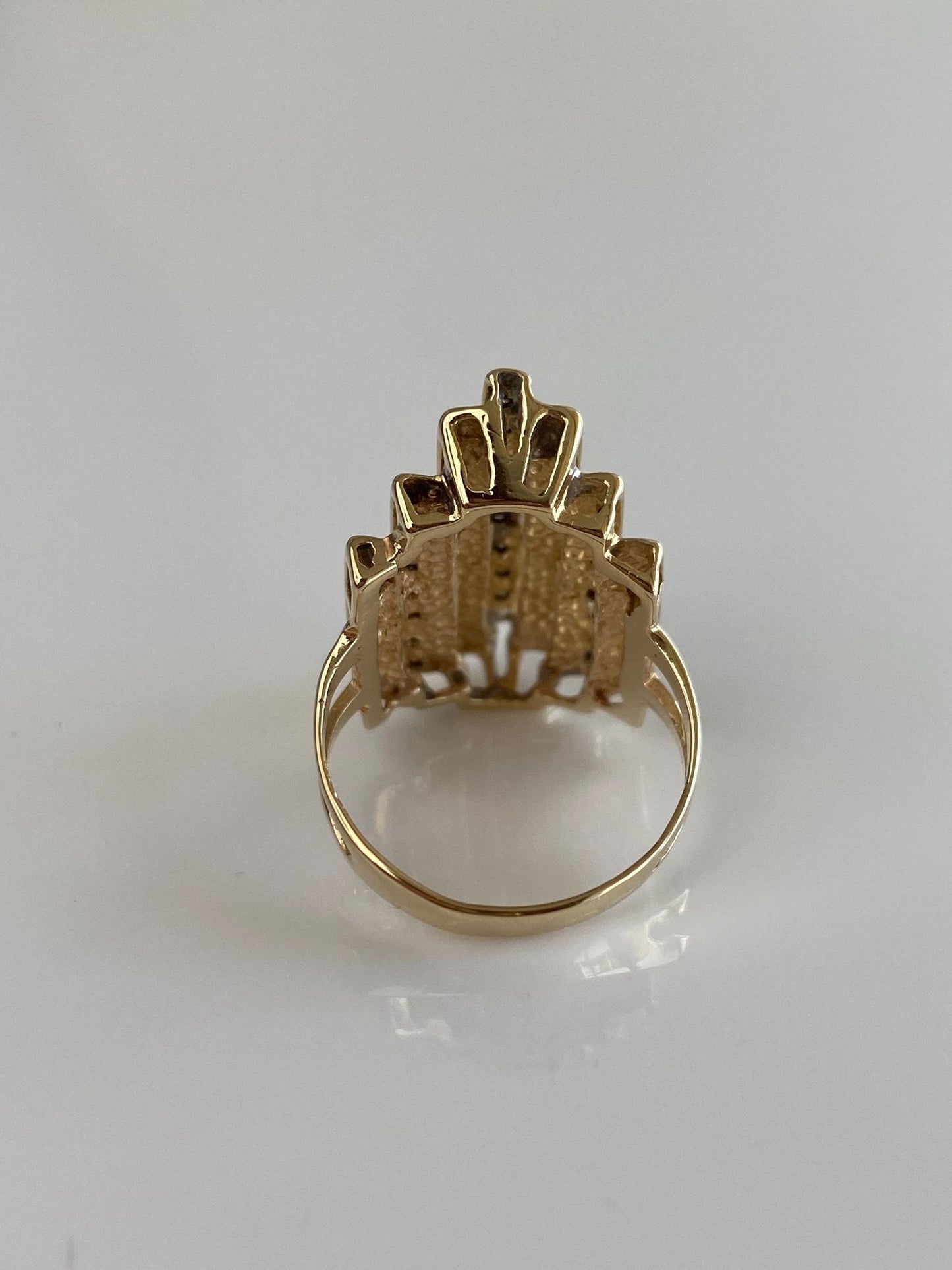 Vintage Solid 14k Yellow Gold Diamond Slatted Stepped Art Deco Style Ring - Size 6.5
