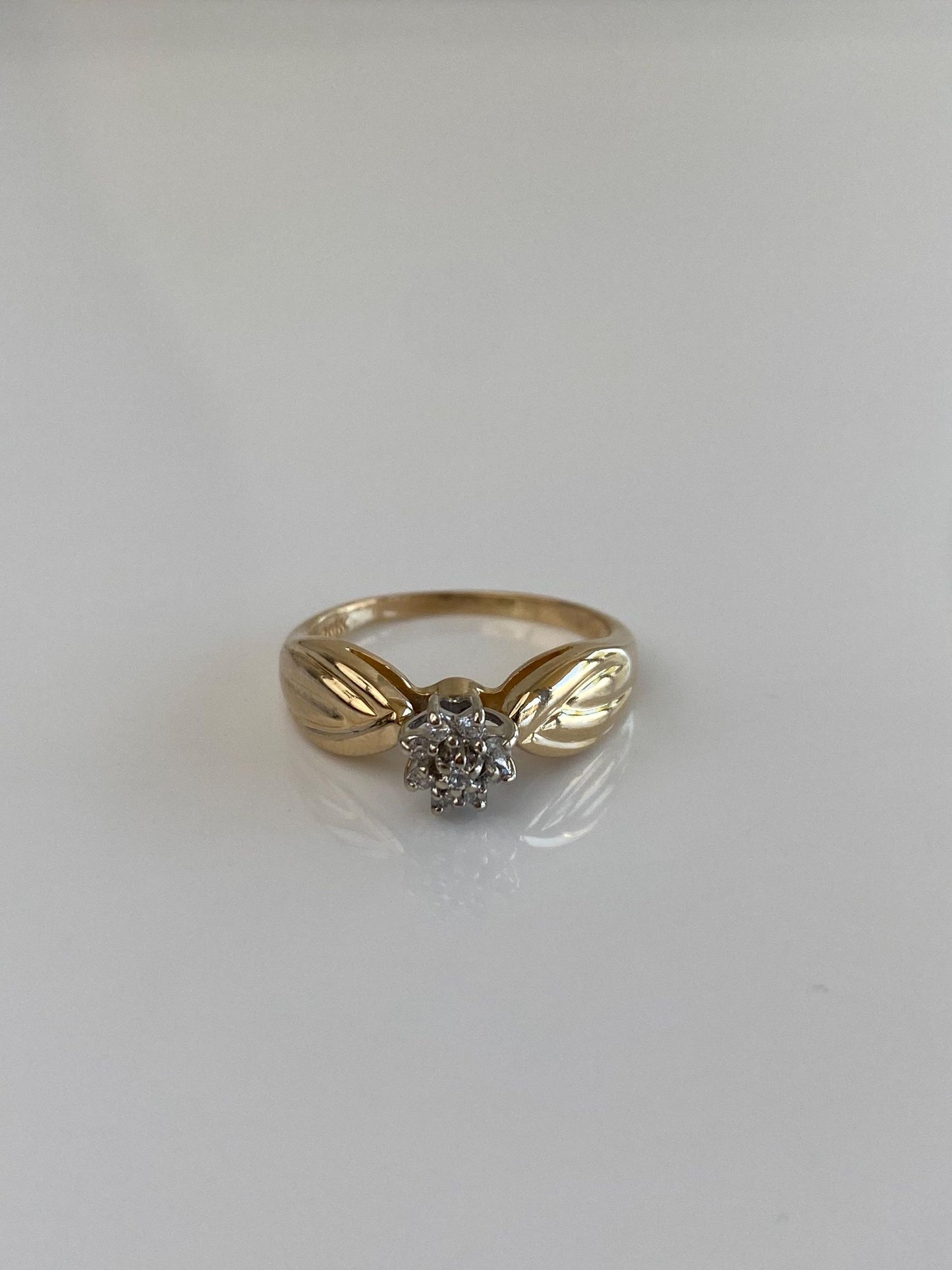 Vintage Solid 14k White & Yellow Gold Diamond Flower Ring - Size 6.75