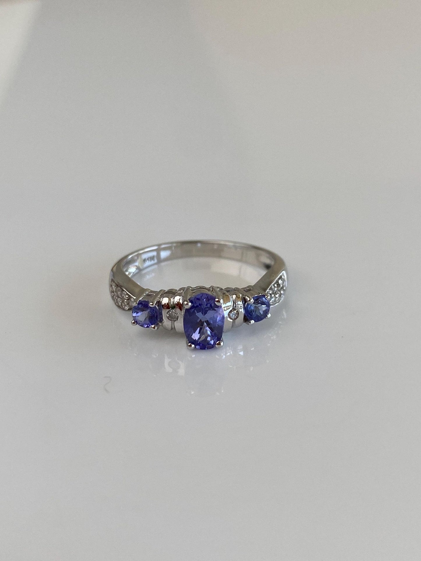 Solid 14k White Gold Diamond Tanzanite Ring - Size 7.75