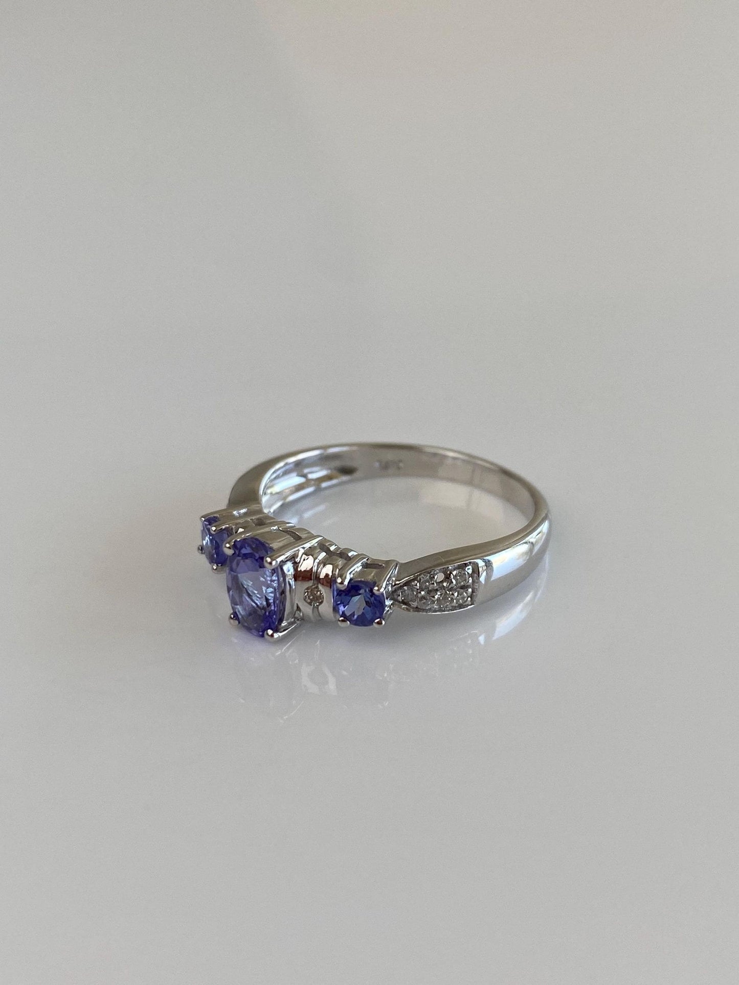 Solid 14k White Gold Diamond Tanzanite Ring - Size 7.75