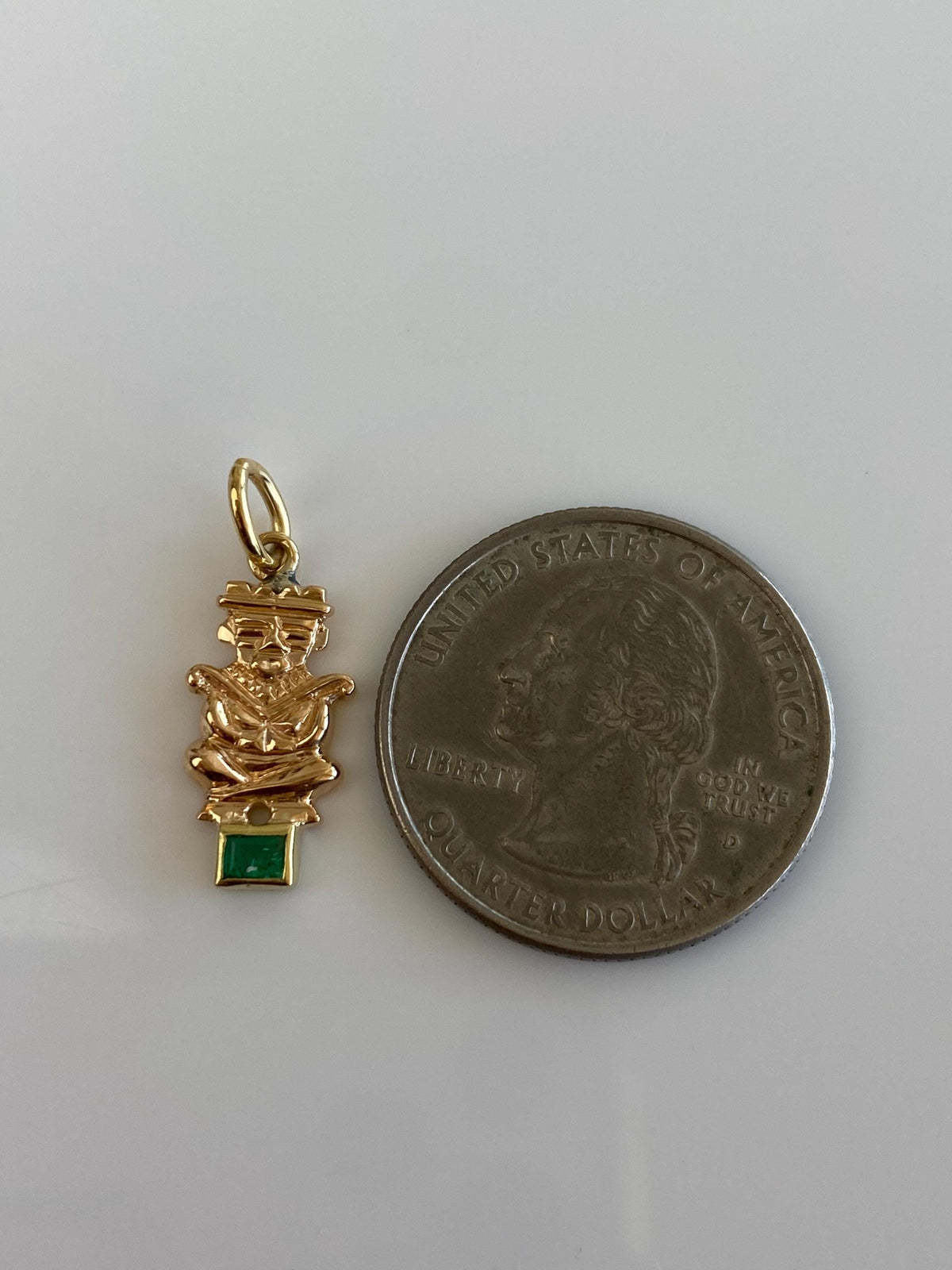 Vintage 18k Yellow Gold Emerald Inca Charm