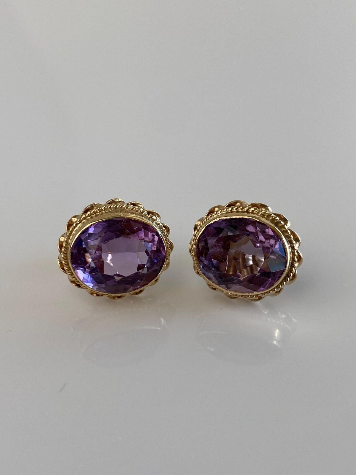 Vintage Solid 14k Yellow Gold Amethyst Drop Earrings