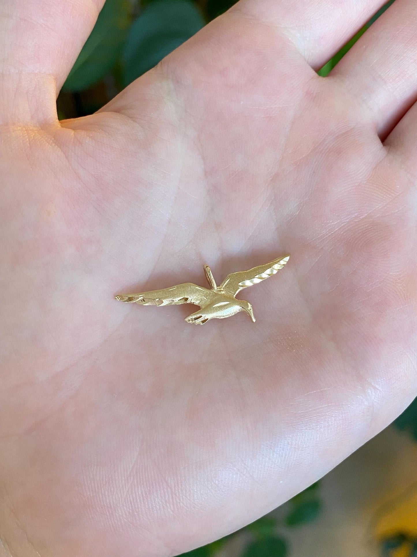 Vintage Solid 14k Yellow Gold Diamond Cut Bird Charm