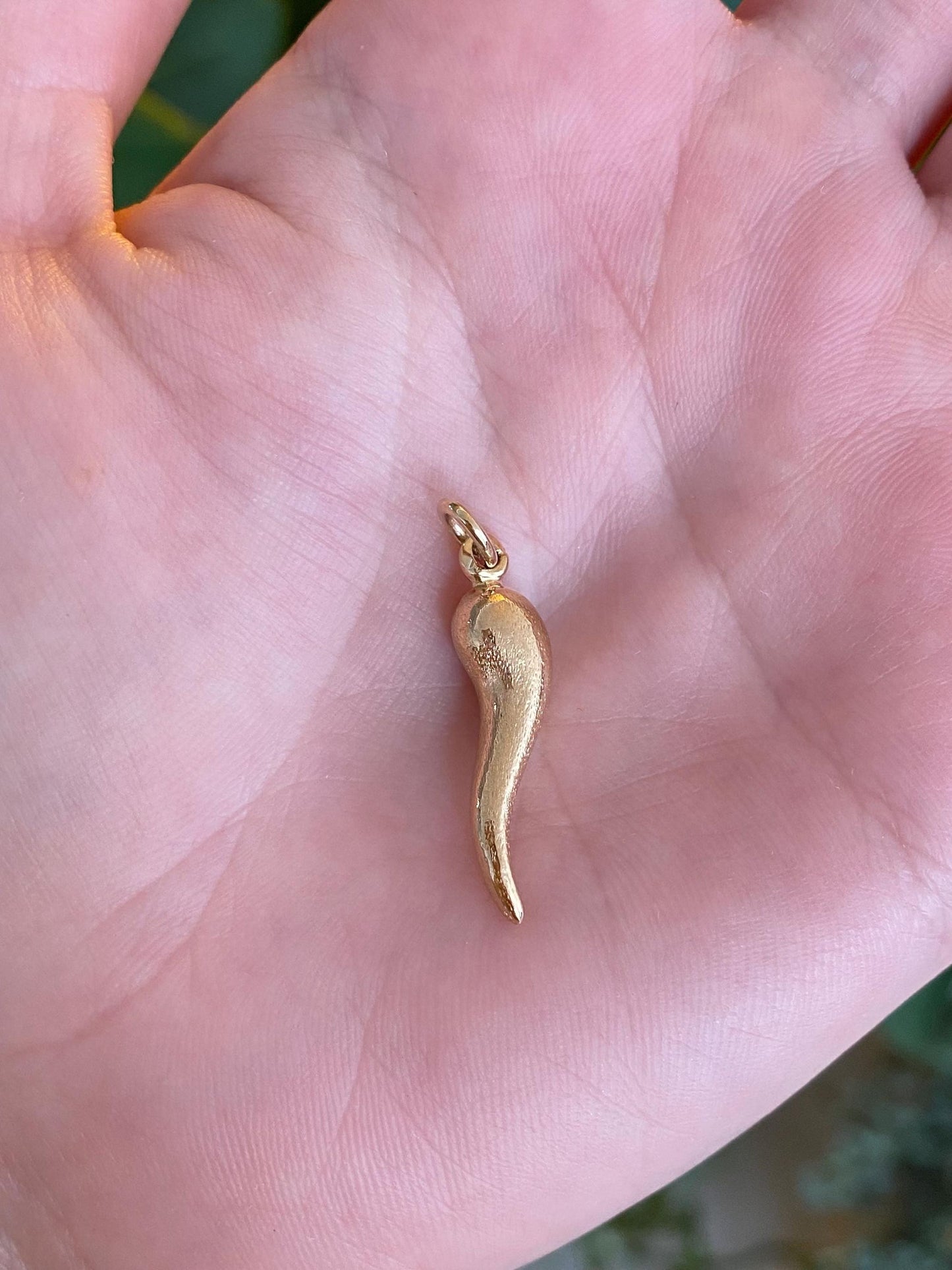 Vintage 18k Yellow Gold Textured Italian Horn Charm