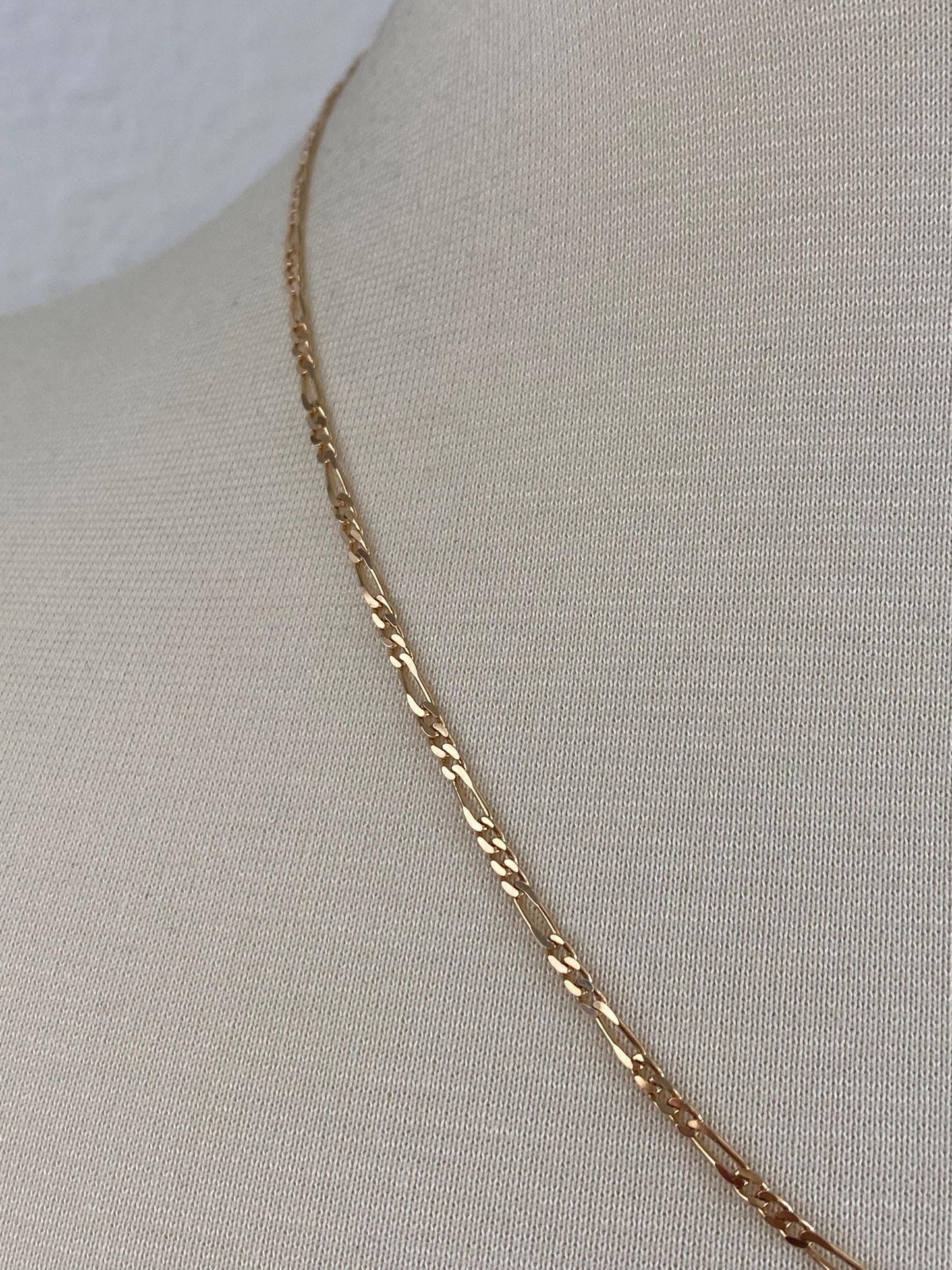 Vintage Solid 14k Yellow Gold Slim Figaro Chain Necklace - 20 inches