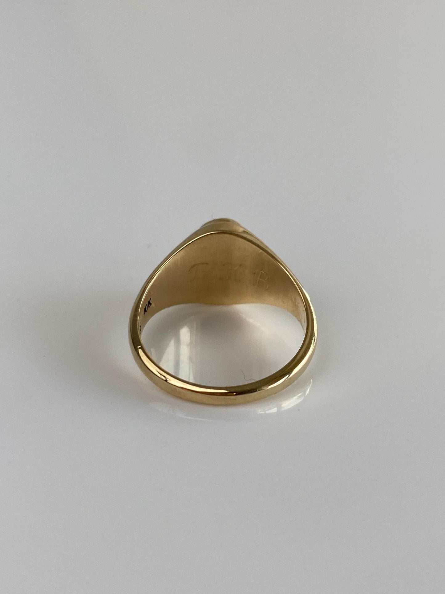 Vintage Solid 10k Yellow Gold 1982 NYU Class Ring - Size 6.25