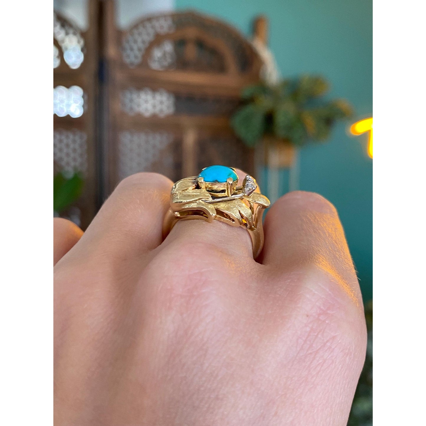 Vintage Solid 18k Yellow Gold Turquoise Clear Sapphire Ring - Size 6.75